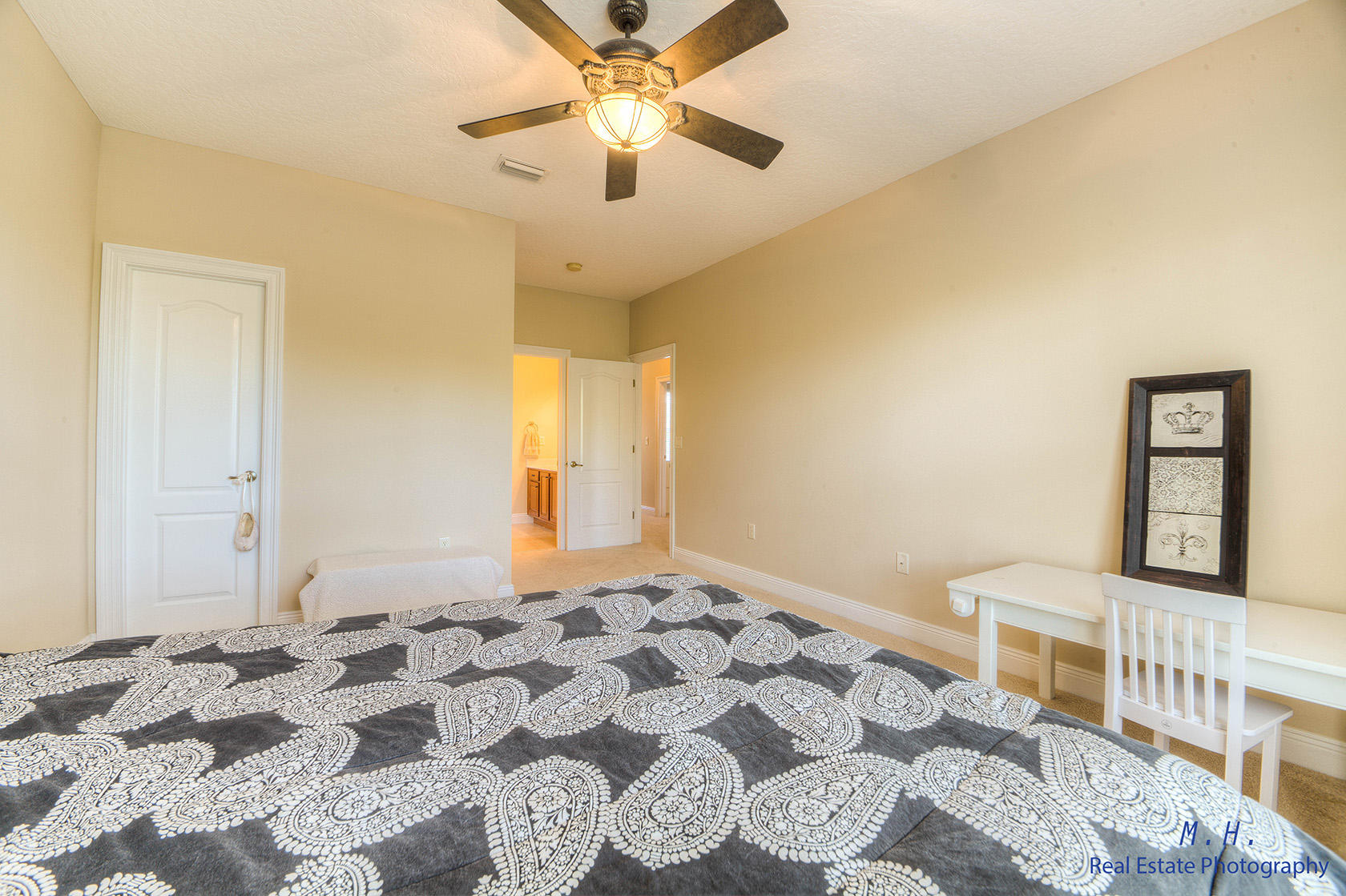 CHARDONNAY ESTATES - Residential