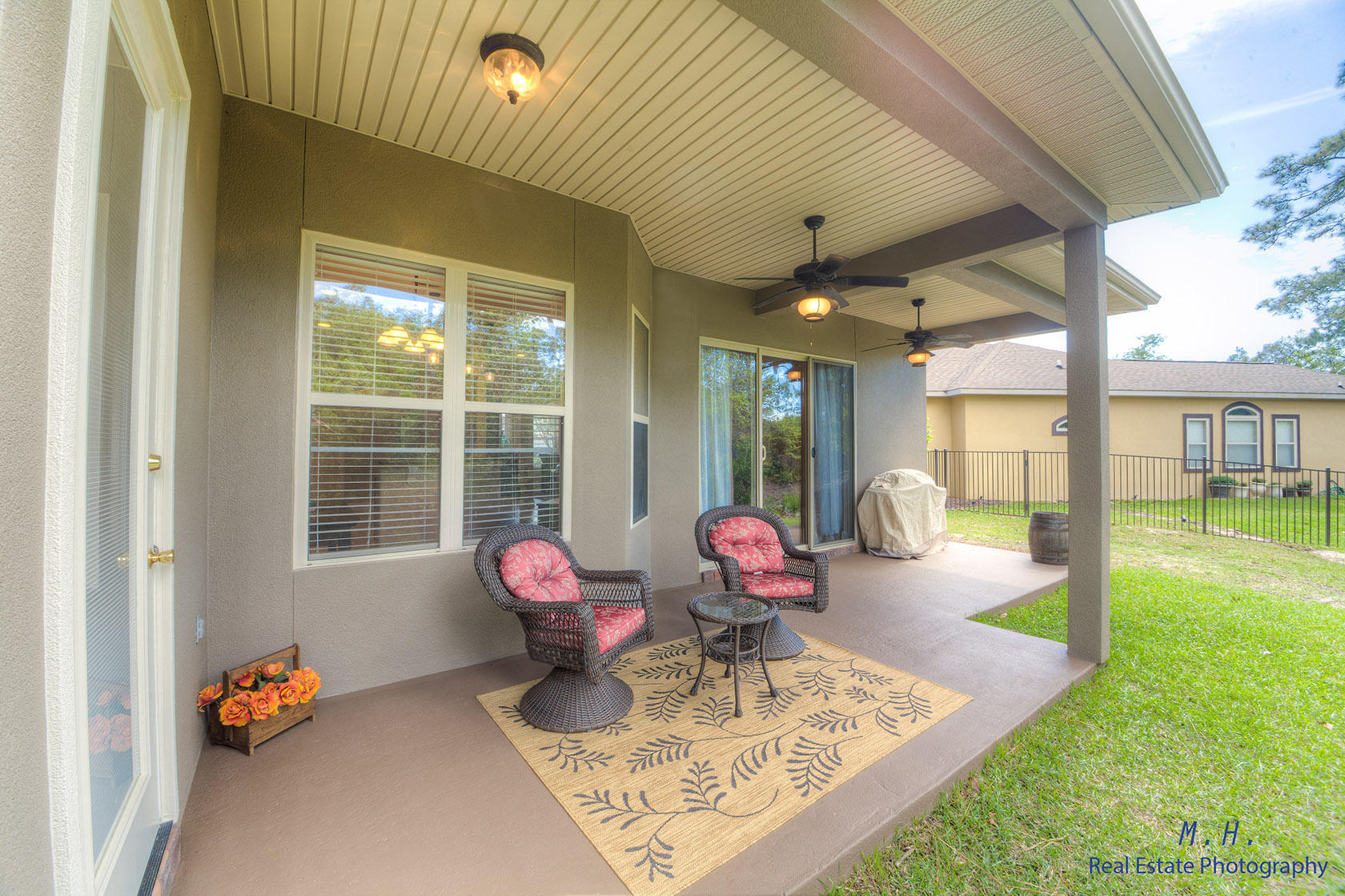 CHARDONNAY ESTATES - Residential