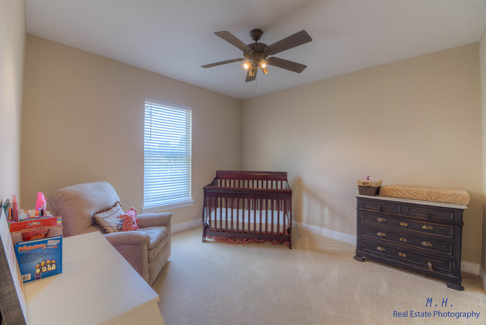 CHARDONNAY ESTATES - Residential