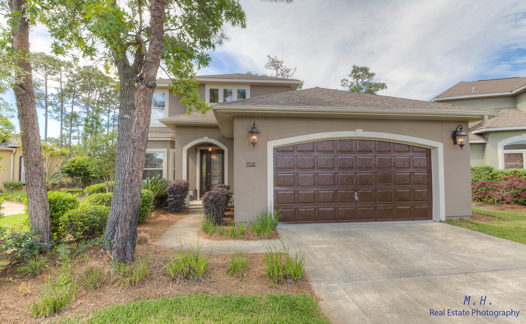 CHARDONNAY ESTATES - Residential