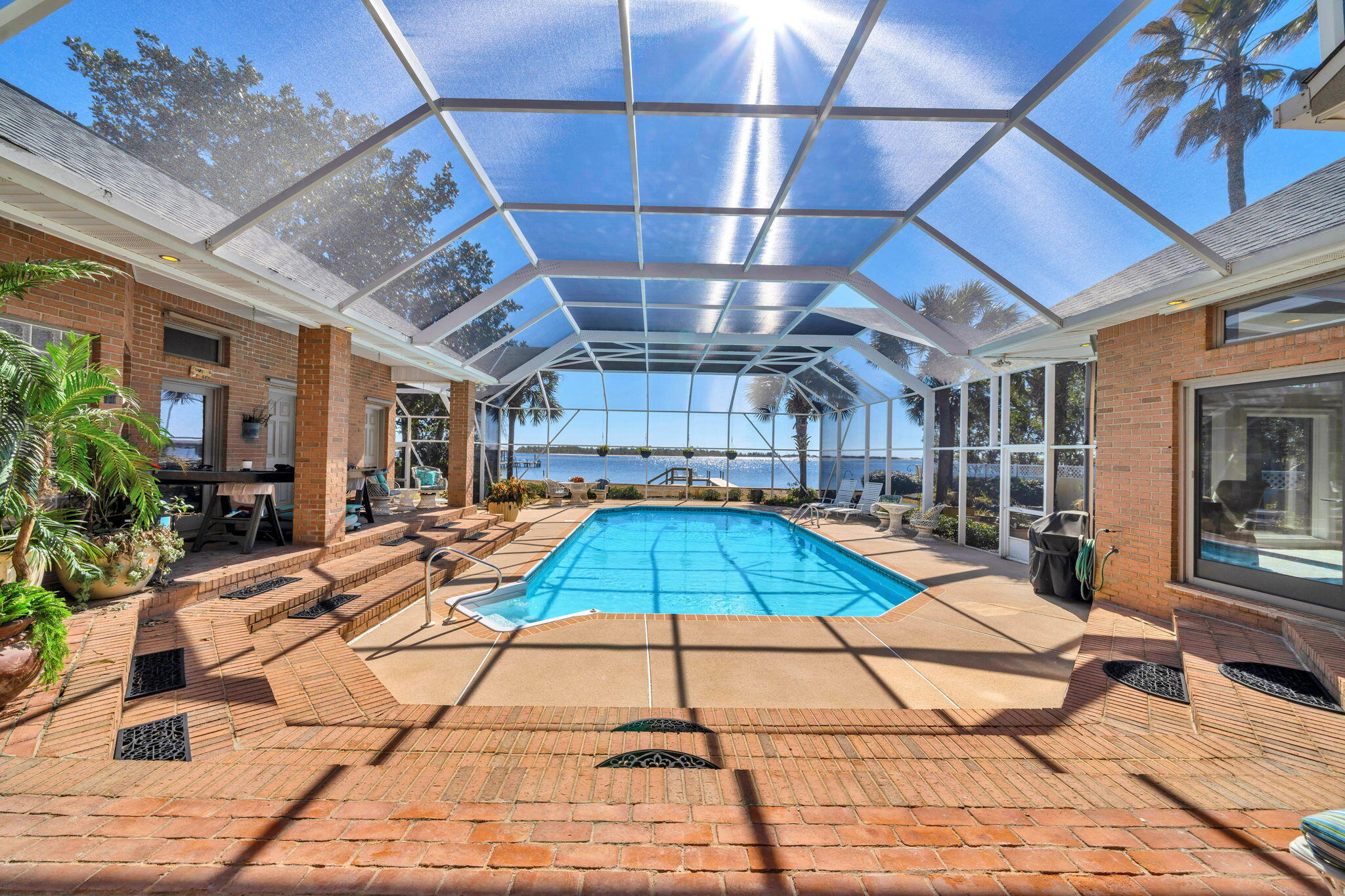 PARISH POINT - Residential