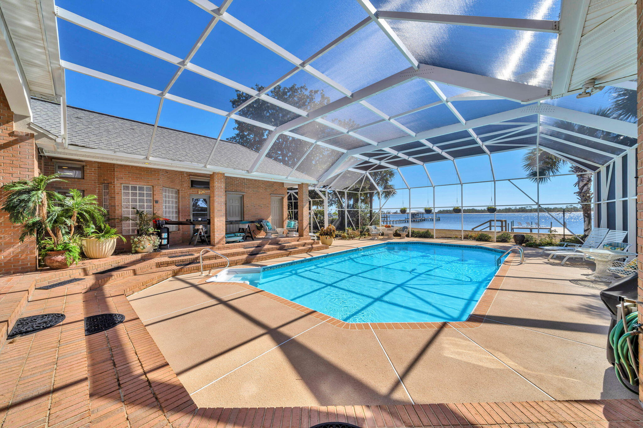PARISH POINT - Residential