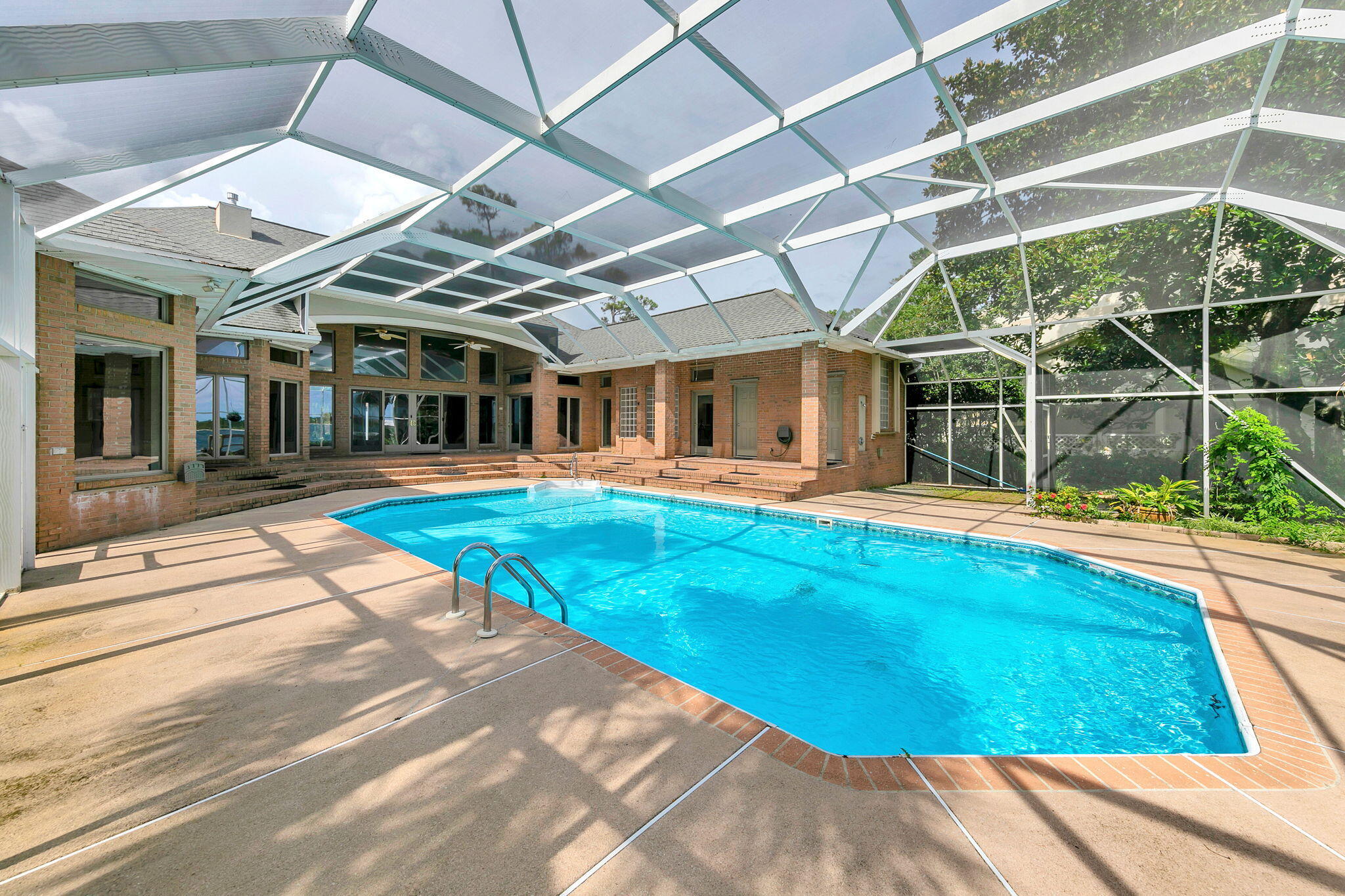 PARISH POINT - Residential