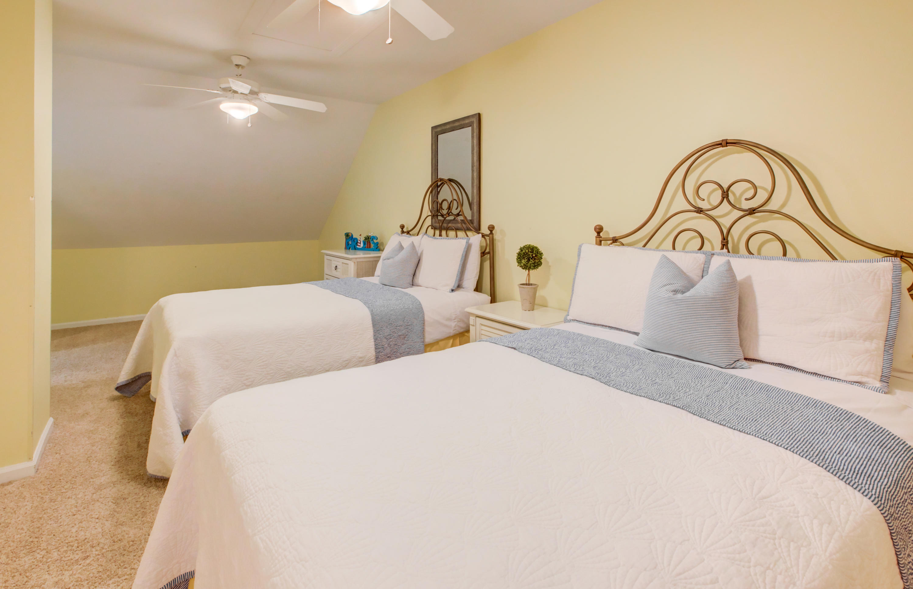 HIDDEN DUNES BEACH VILLAS CONDO - Residential