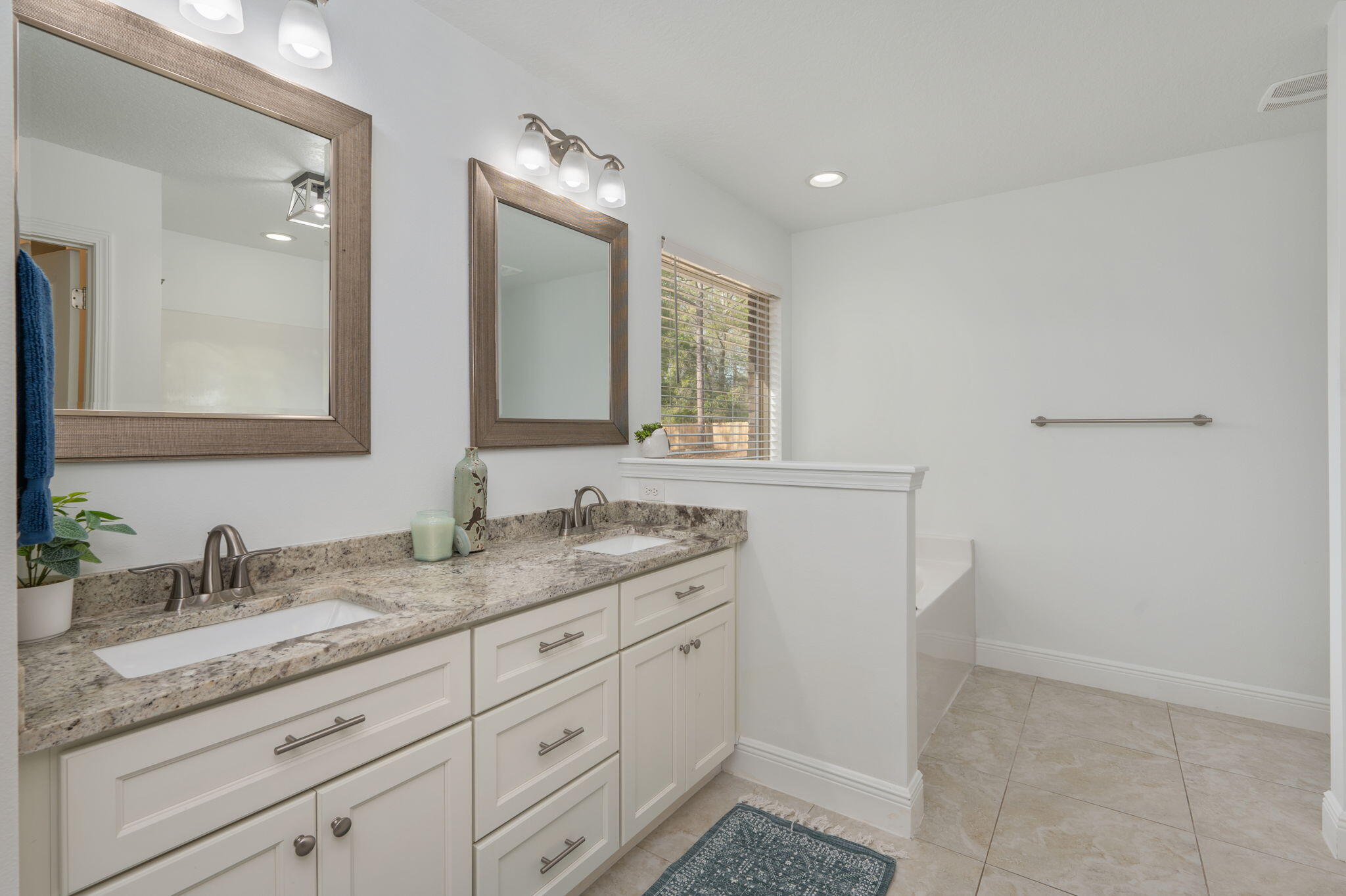 LAKE ARTHUR ESTATES - Residential