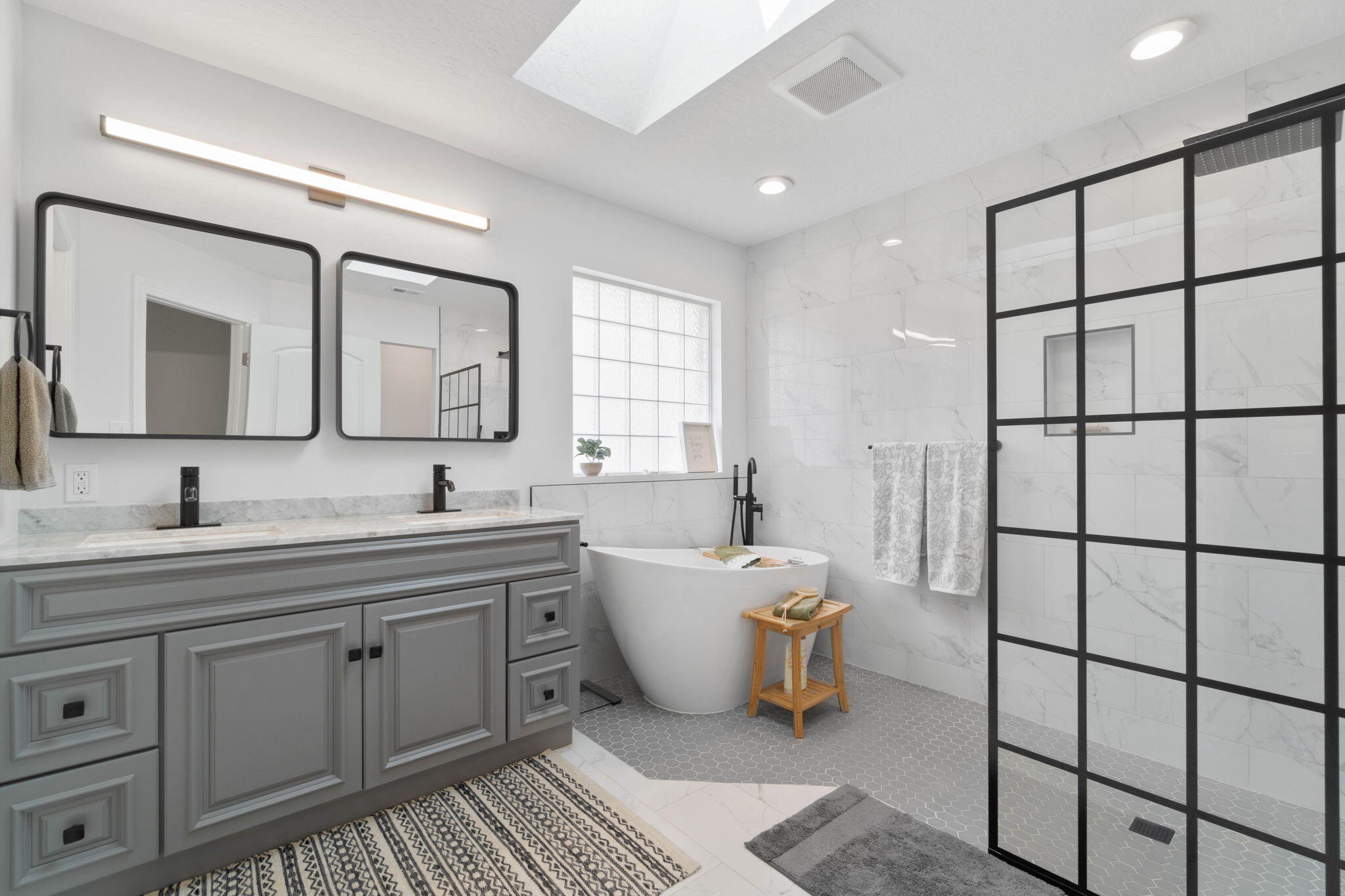CINCO RIDGE ESTATES - Residential