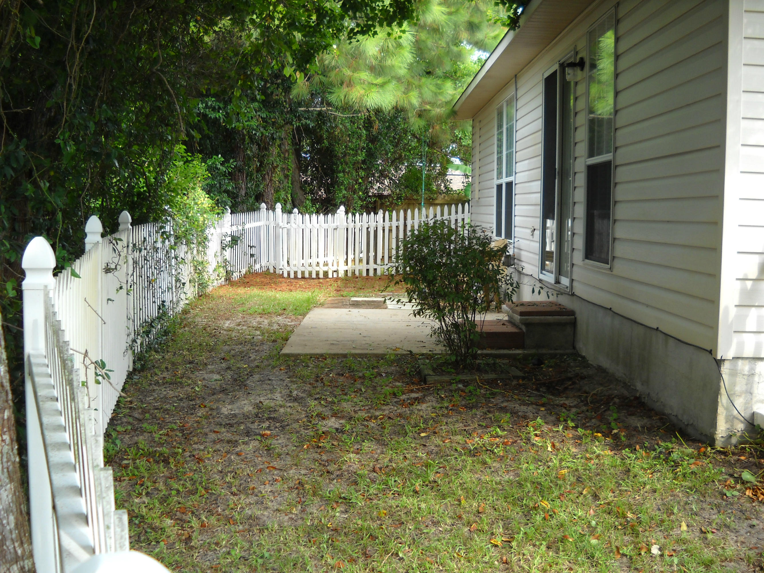 AZALEA GARDENS DESTIN LOT 19 - Residential