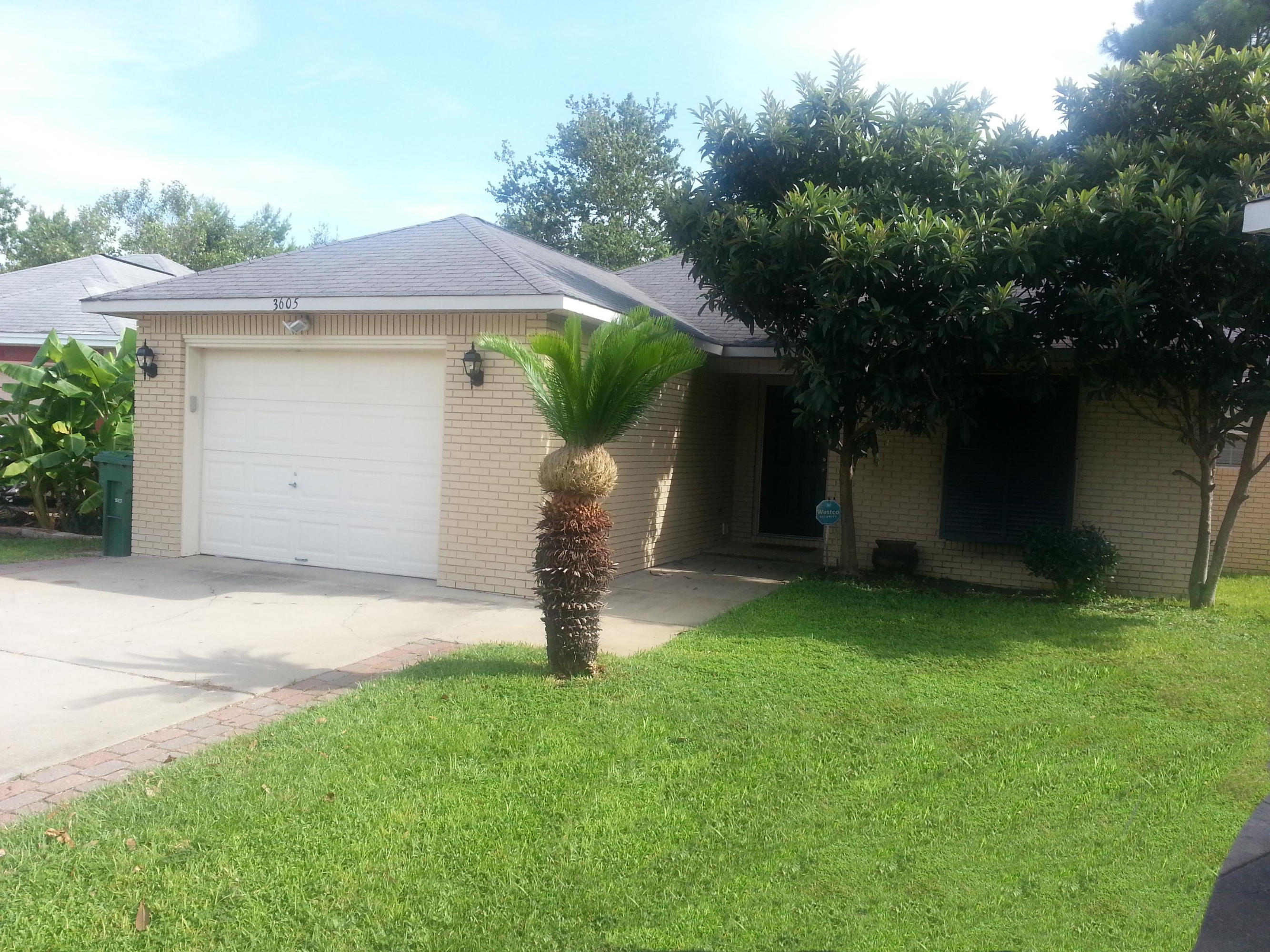 AZALEA GARDENS DESTIN LOT 19 - Residential