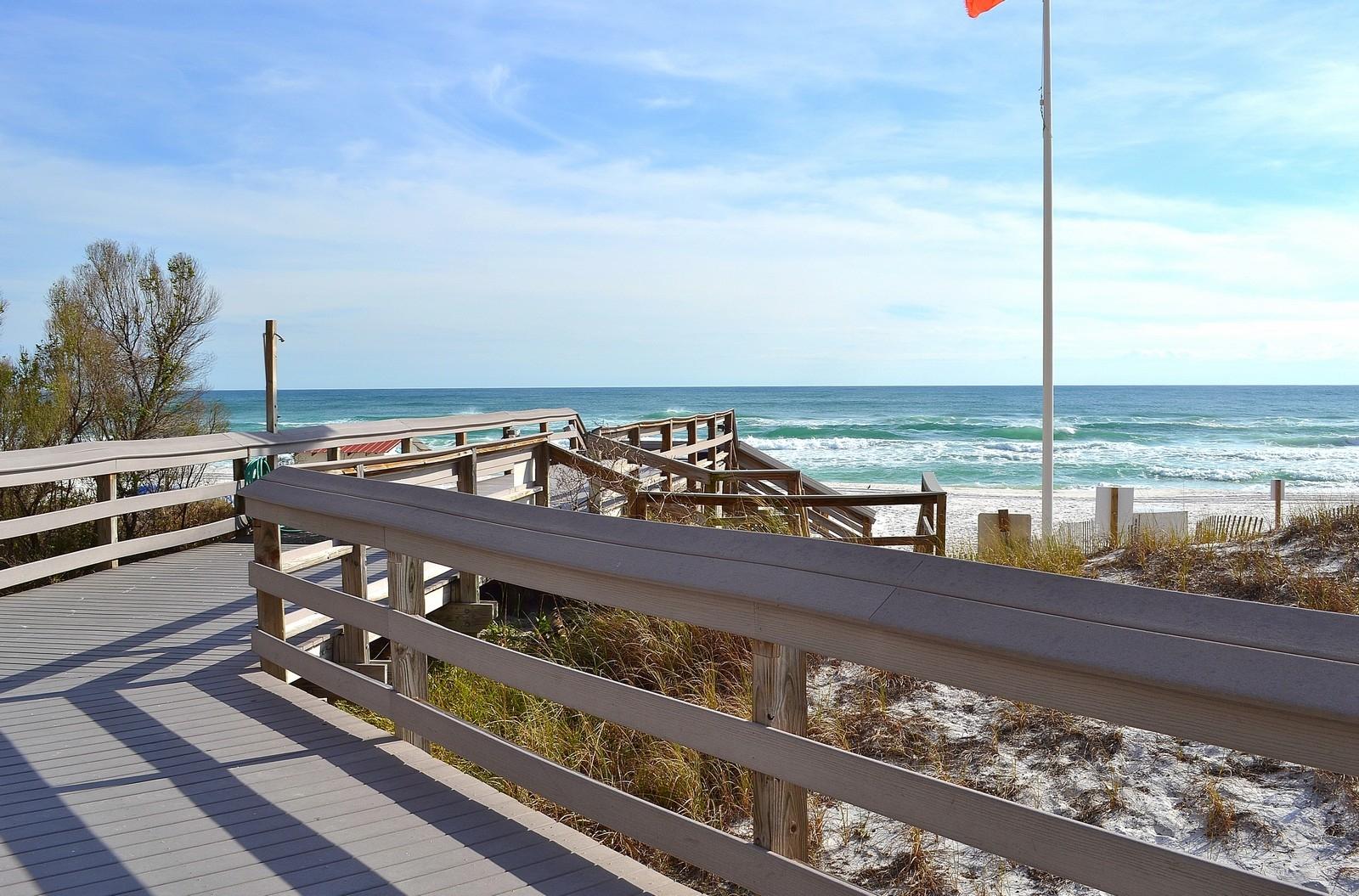 TOPS'L BEACH MANOR - Residential