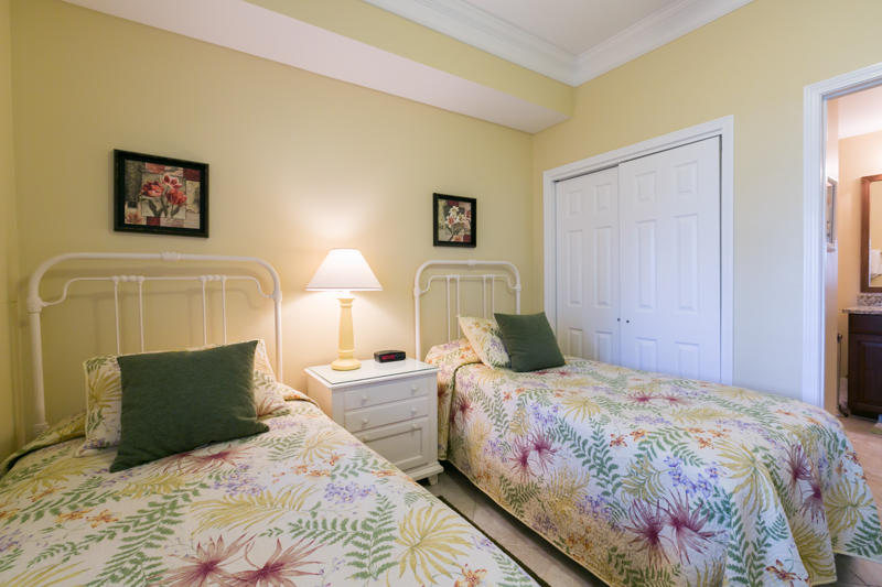 TOPS'L BEACH MANOR - Residential