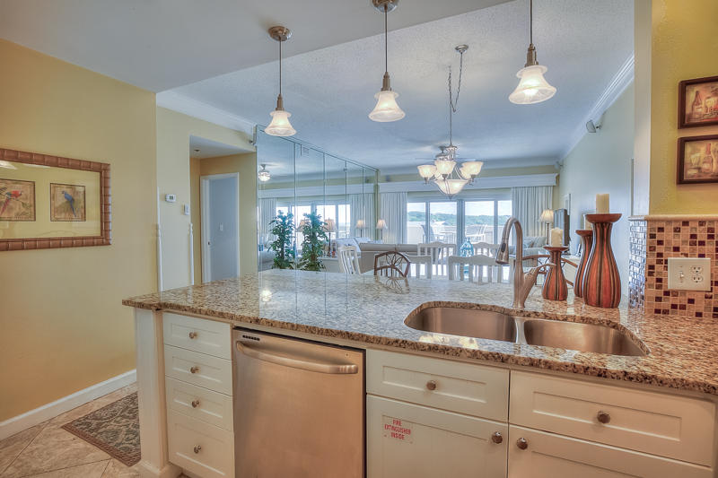 TOPS'L BEACH MANOR - Residential