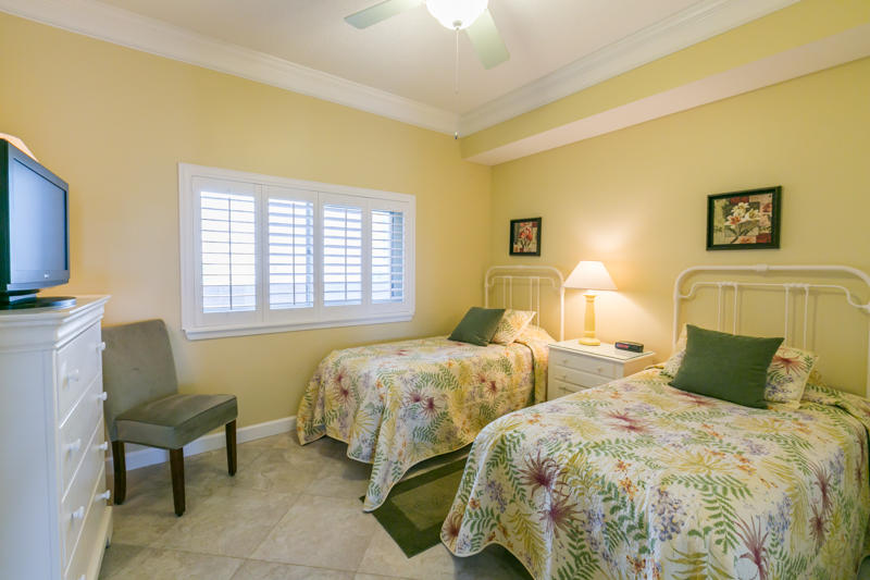 TOPS'L BEACH MANOR - Residential