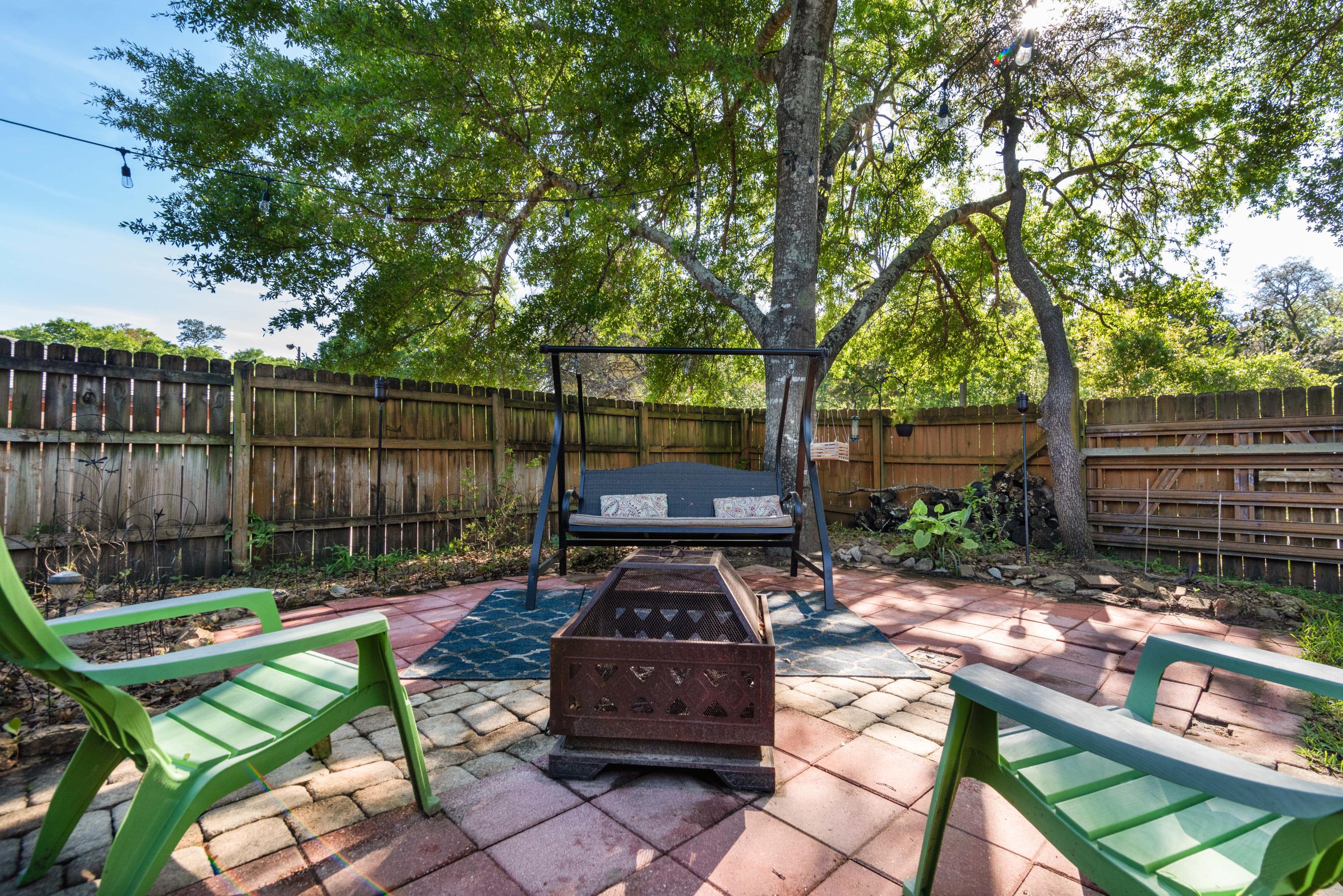 CEDAR LAKE - Residential