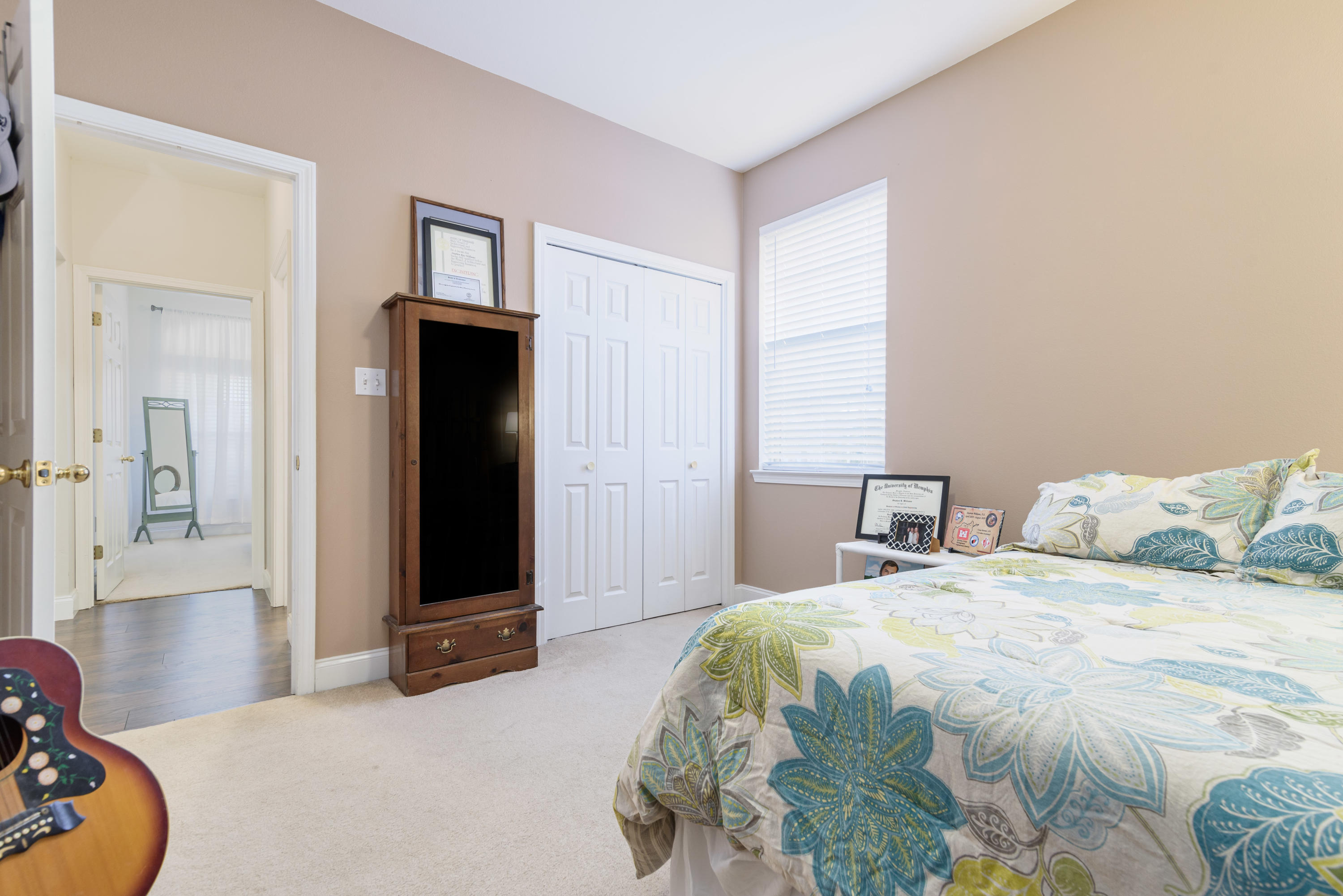 CEDAR LAKE - Residential