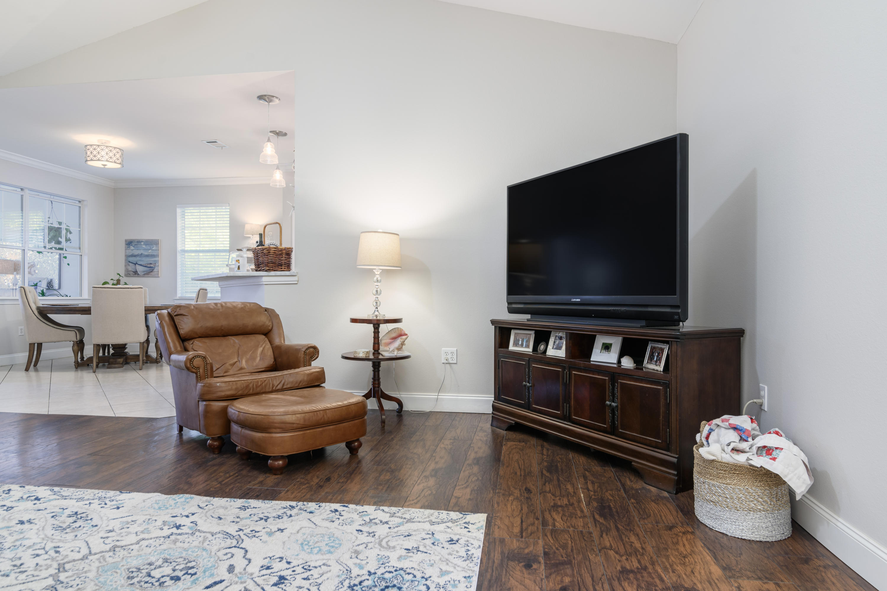 CEDAR LAKE - Residential