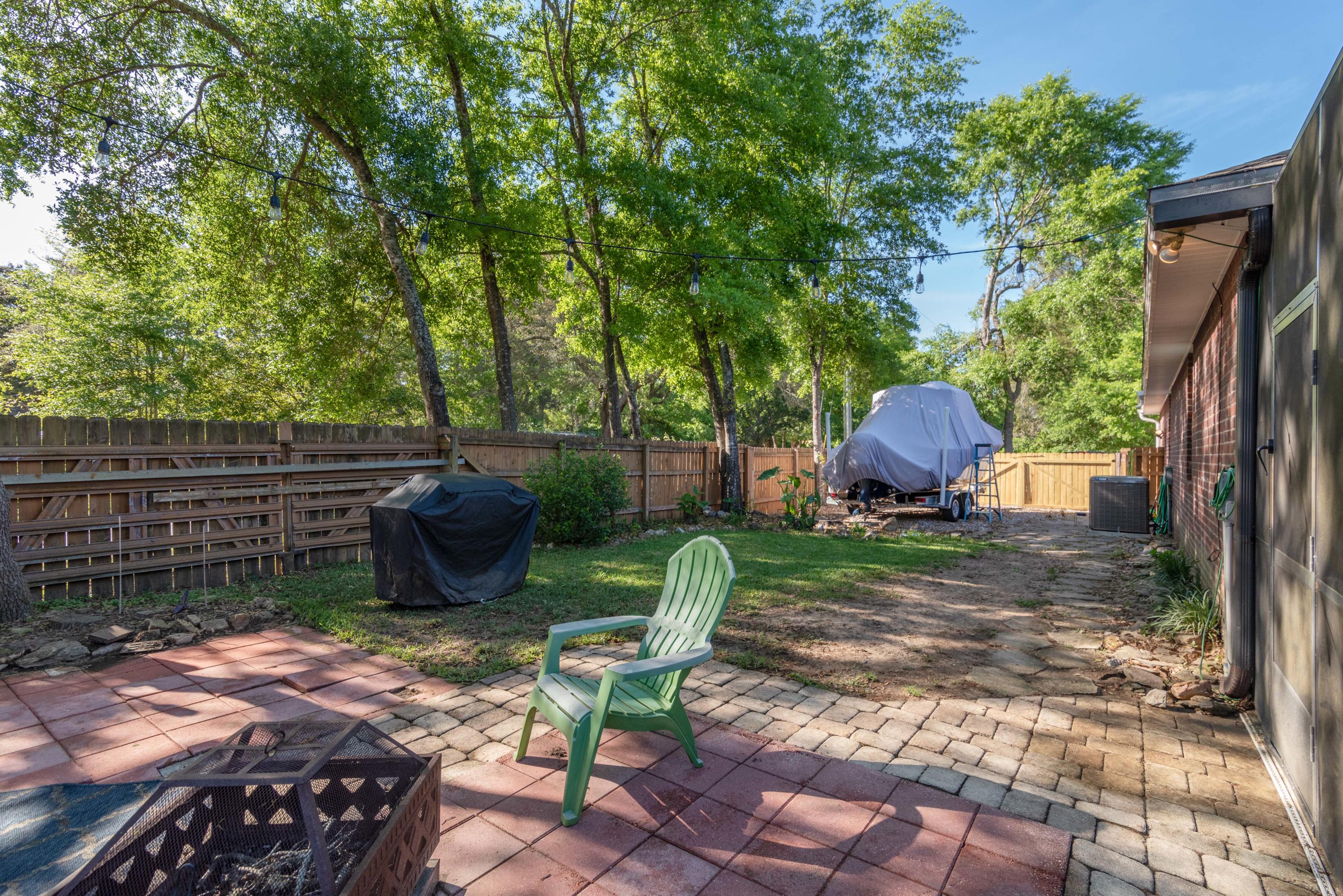 CEDAR LAKE - Residential