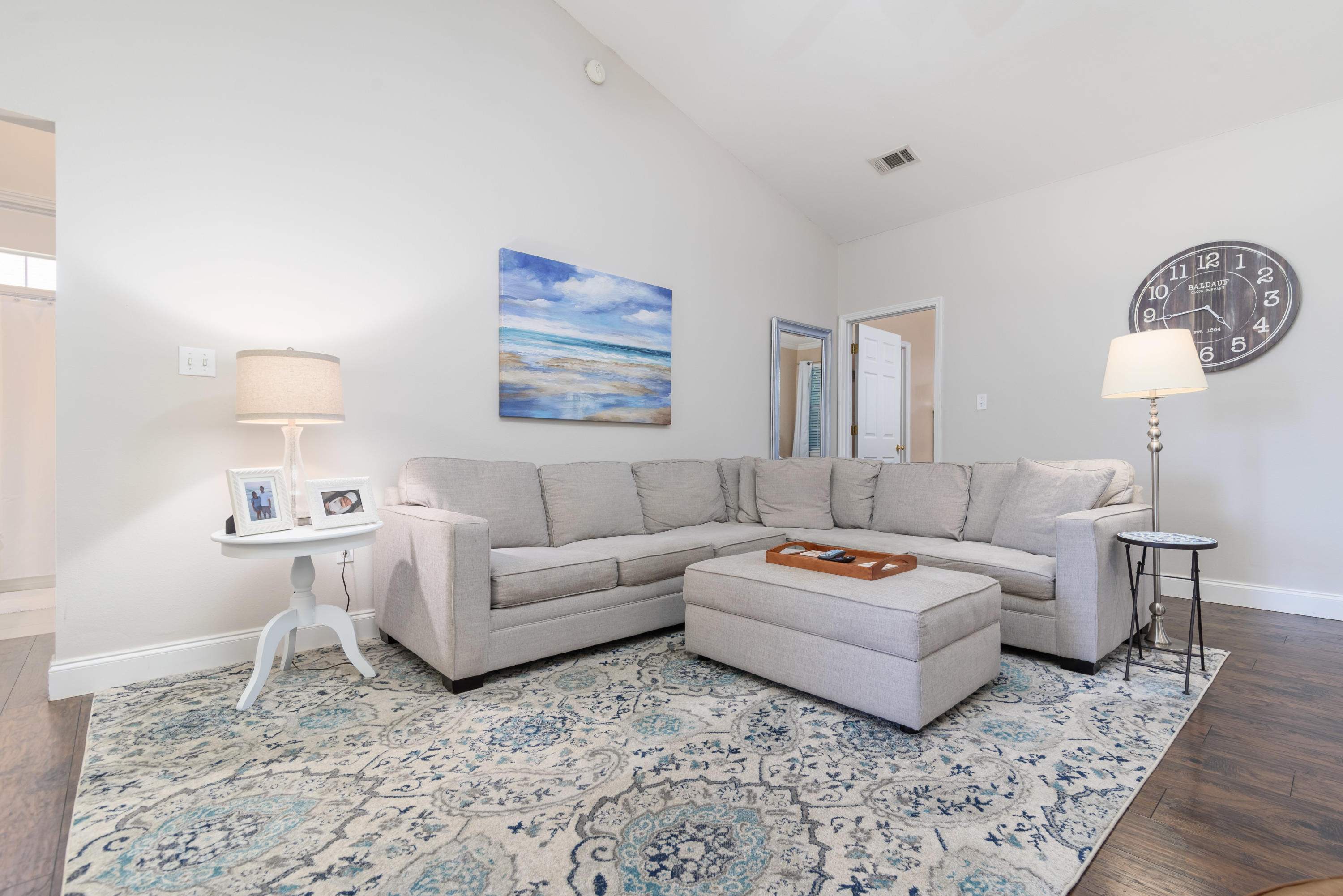 CEDAR LAKE - Residential