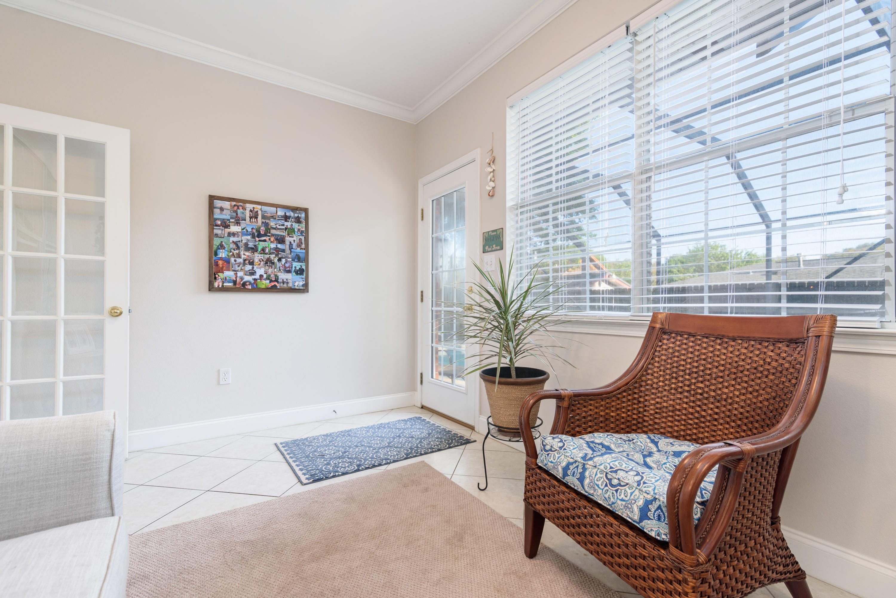 CEDAR LAKE - Residential