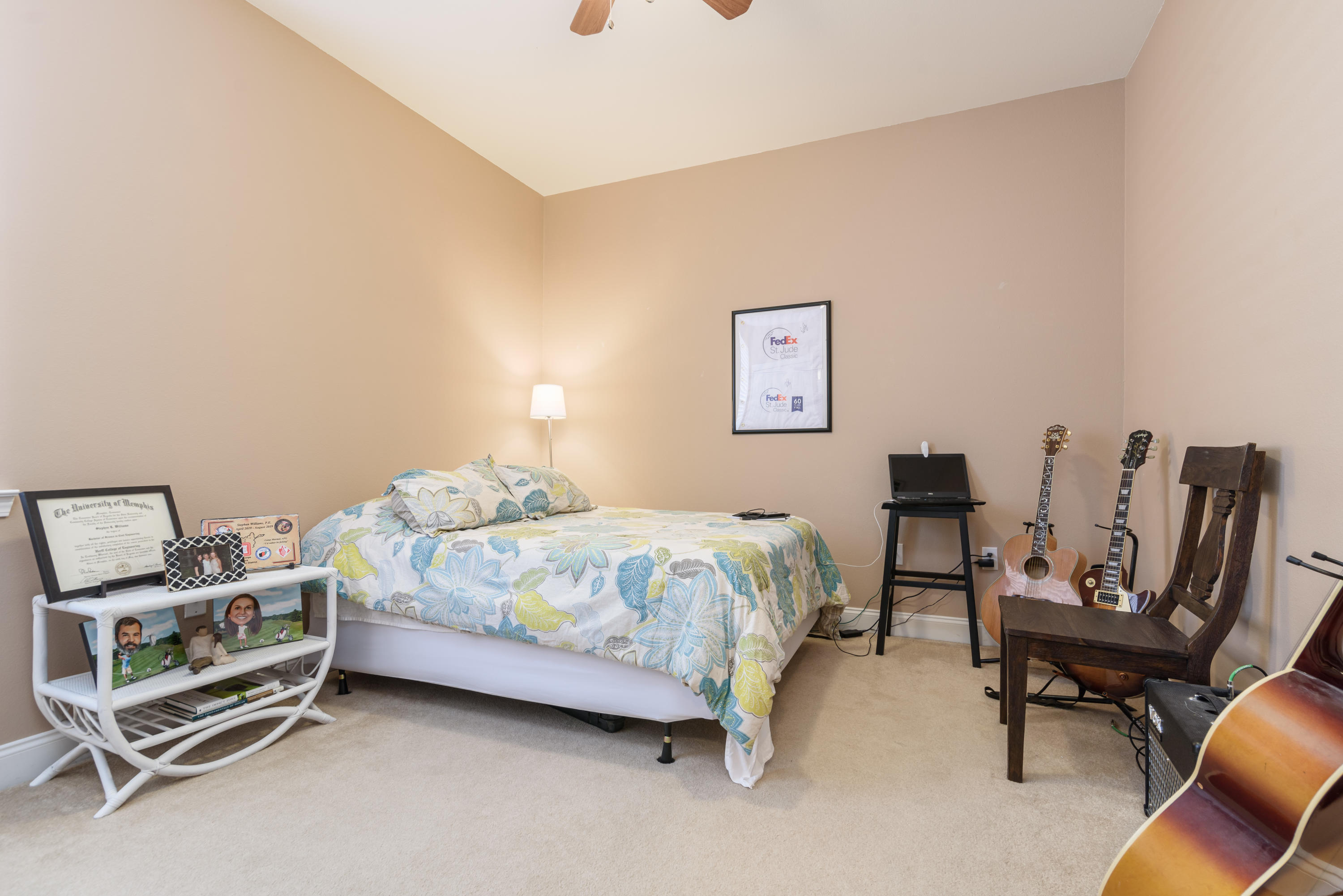 CEDAR LAKE - Residential