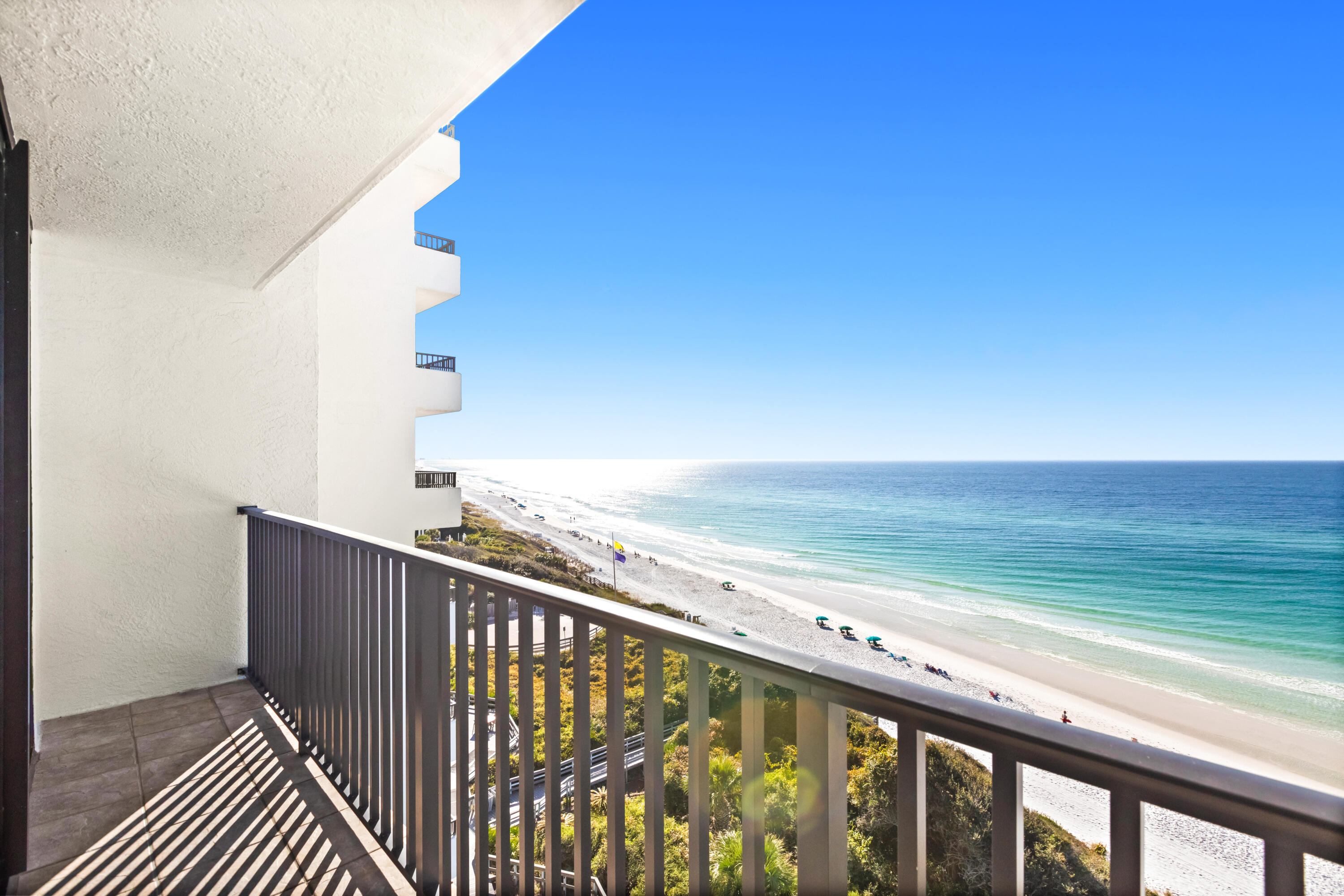 ONE SEAGROVE PLACE CONDOMINIUMS - Residential