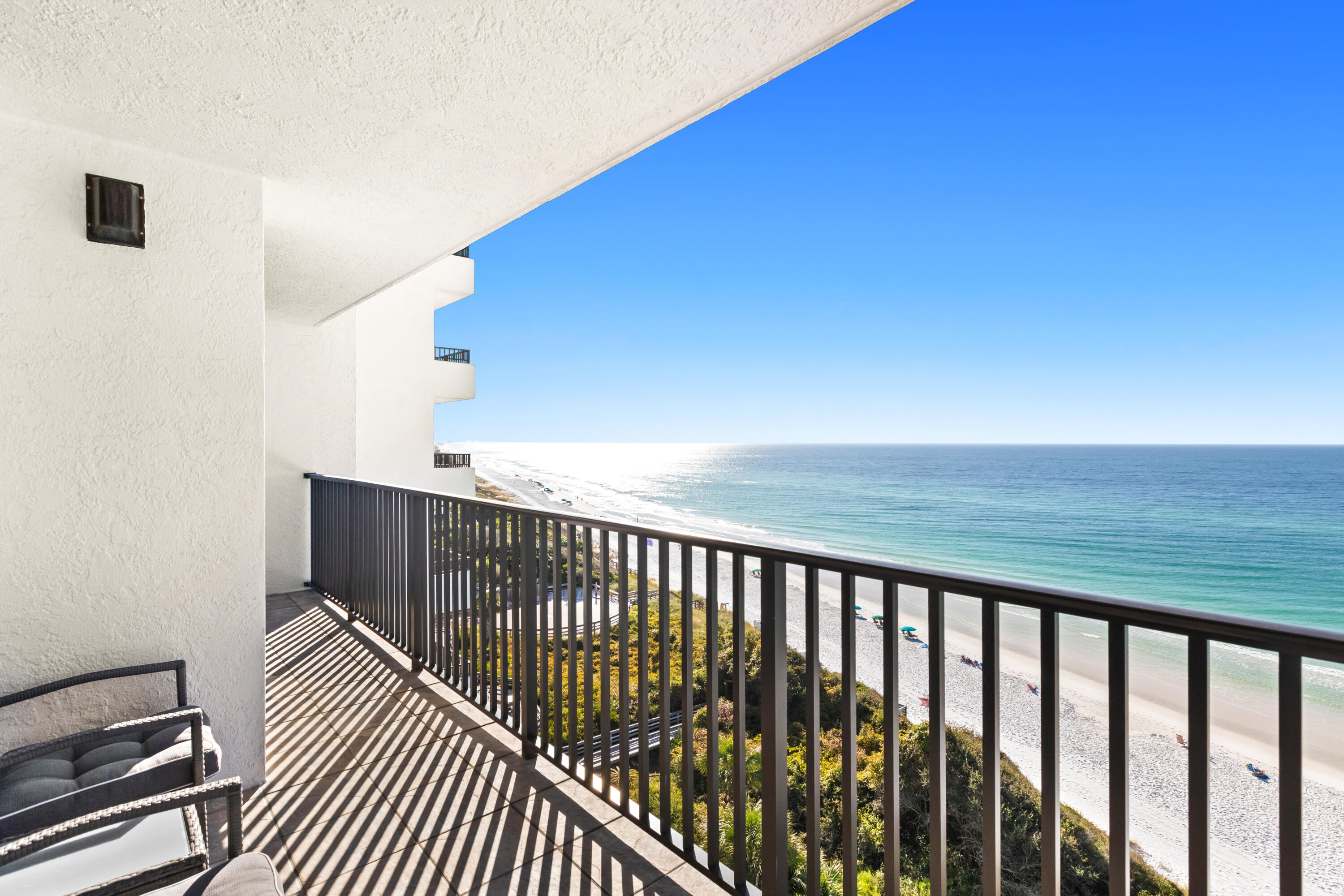 ONE SEAGROVE PLACE CONDOMINIUMS - Residential