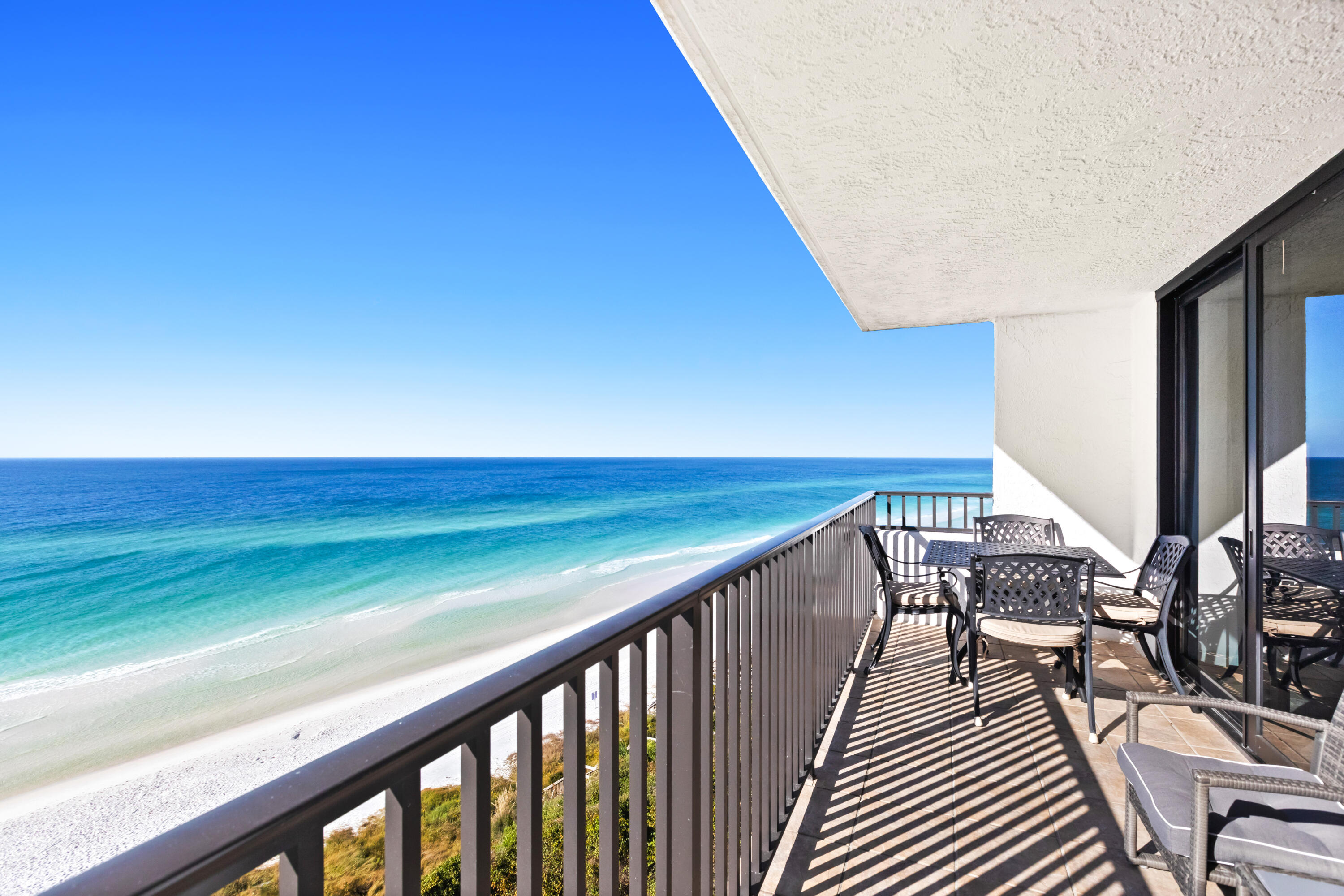 ONE SEAGROVE PLACE CONDOMINIUMS - Residential