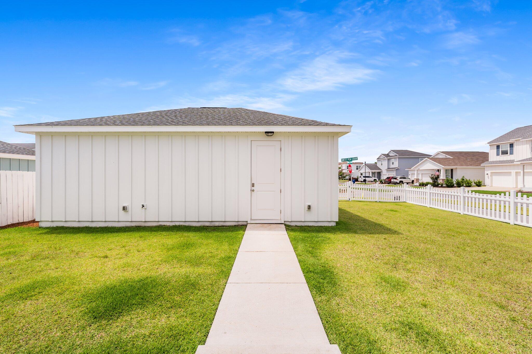 SWEET BAY - Residential