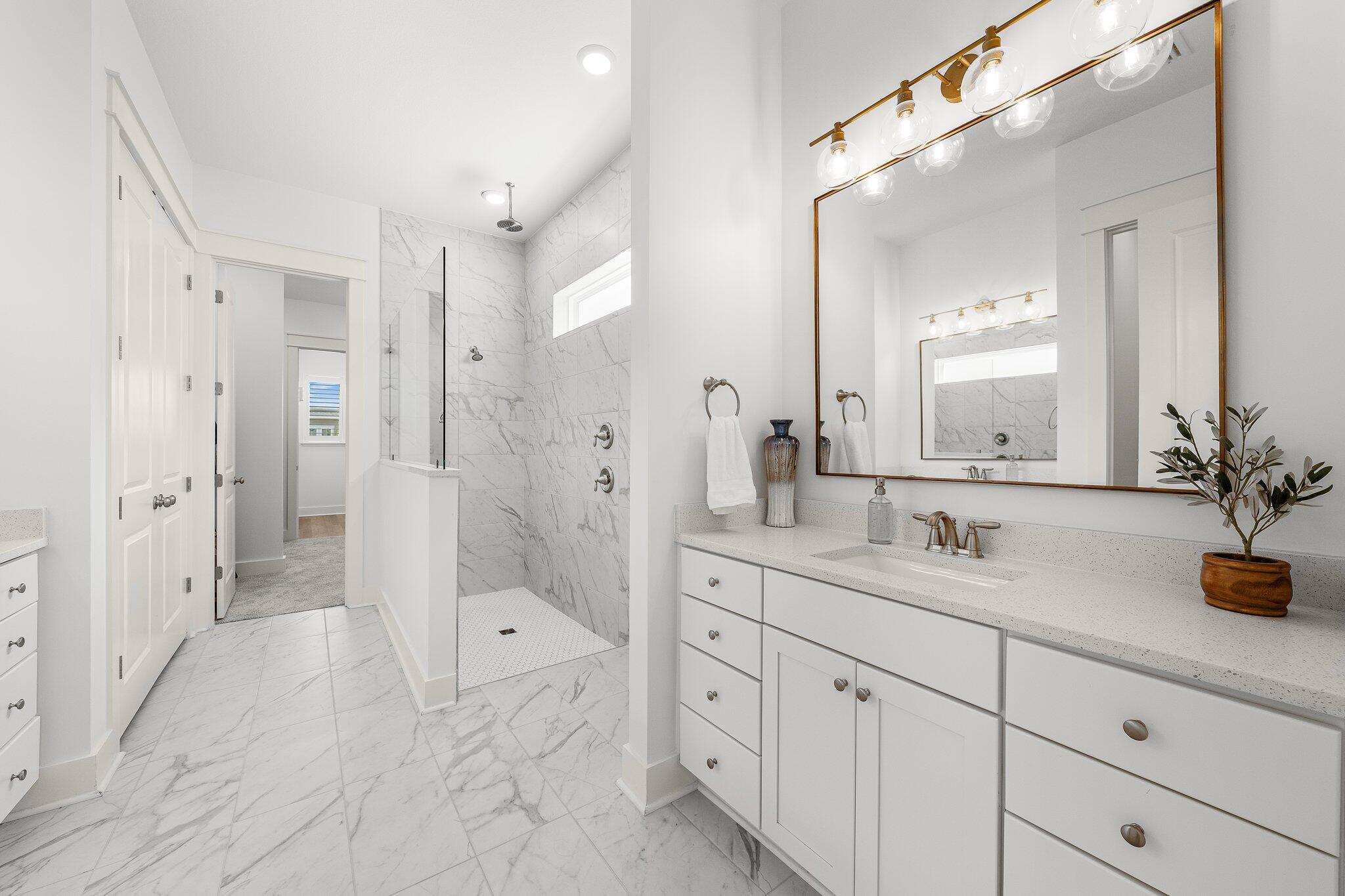 SWEET BAY - Residential