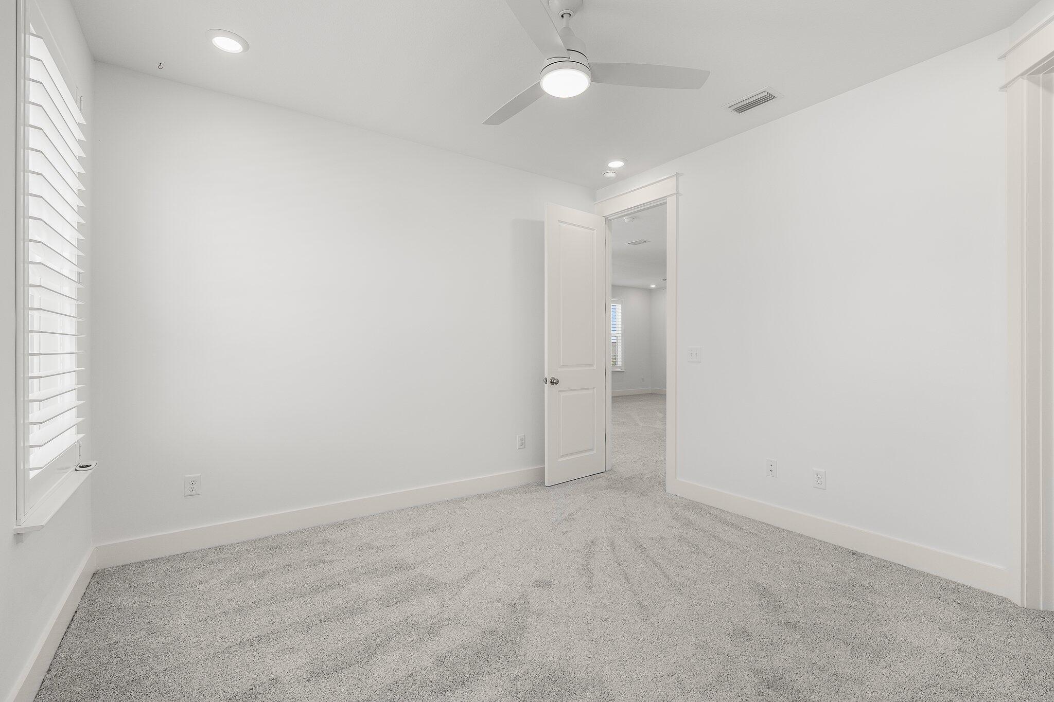 SWEET BAY - Residential