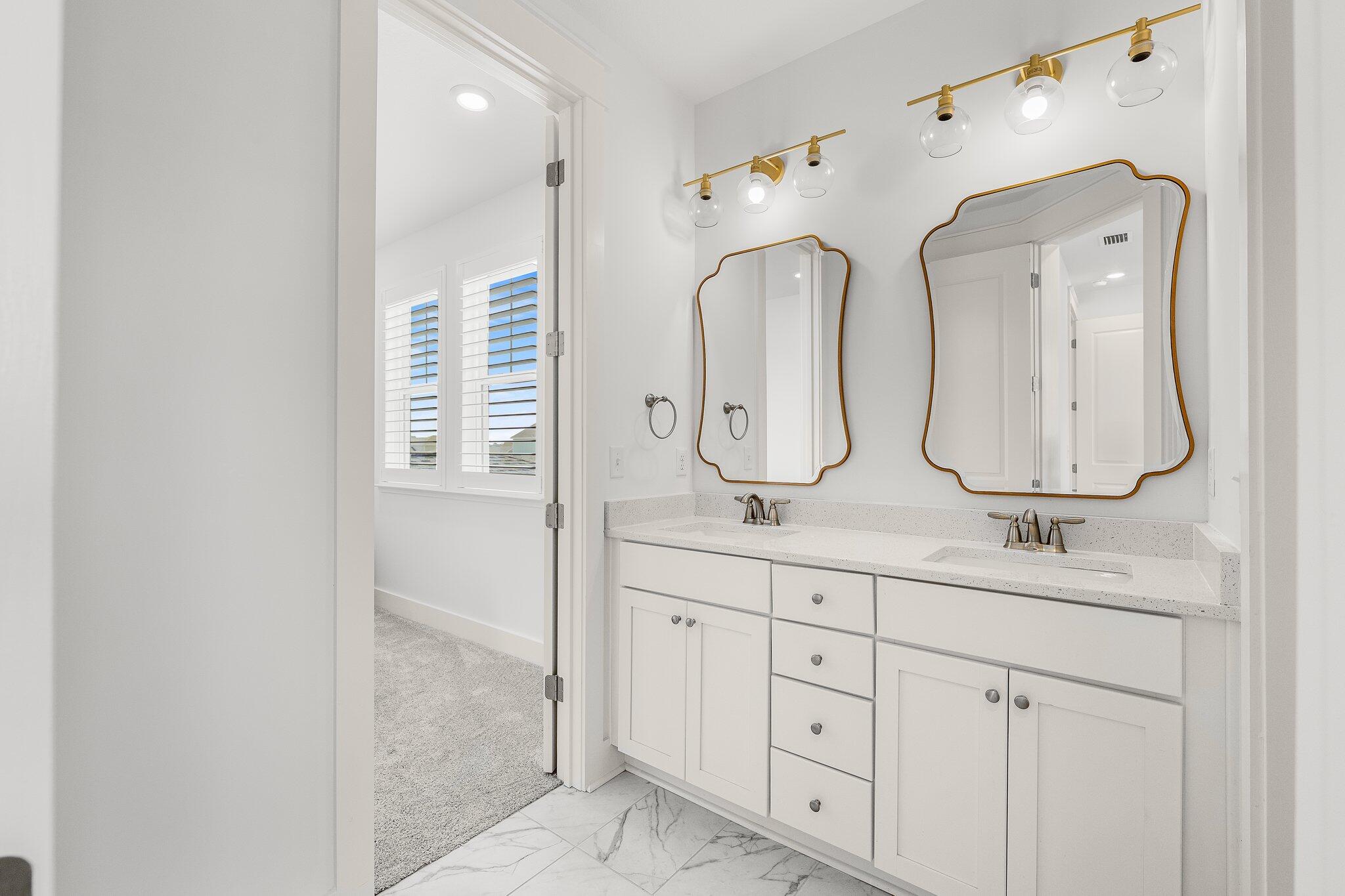 SWEET BAY - Residential