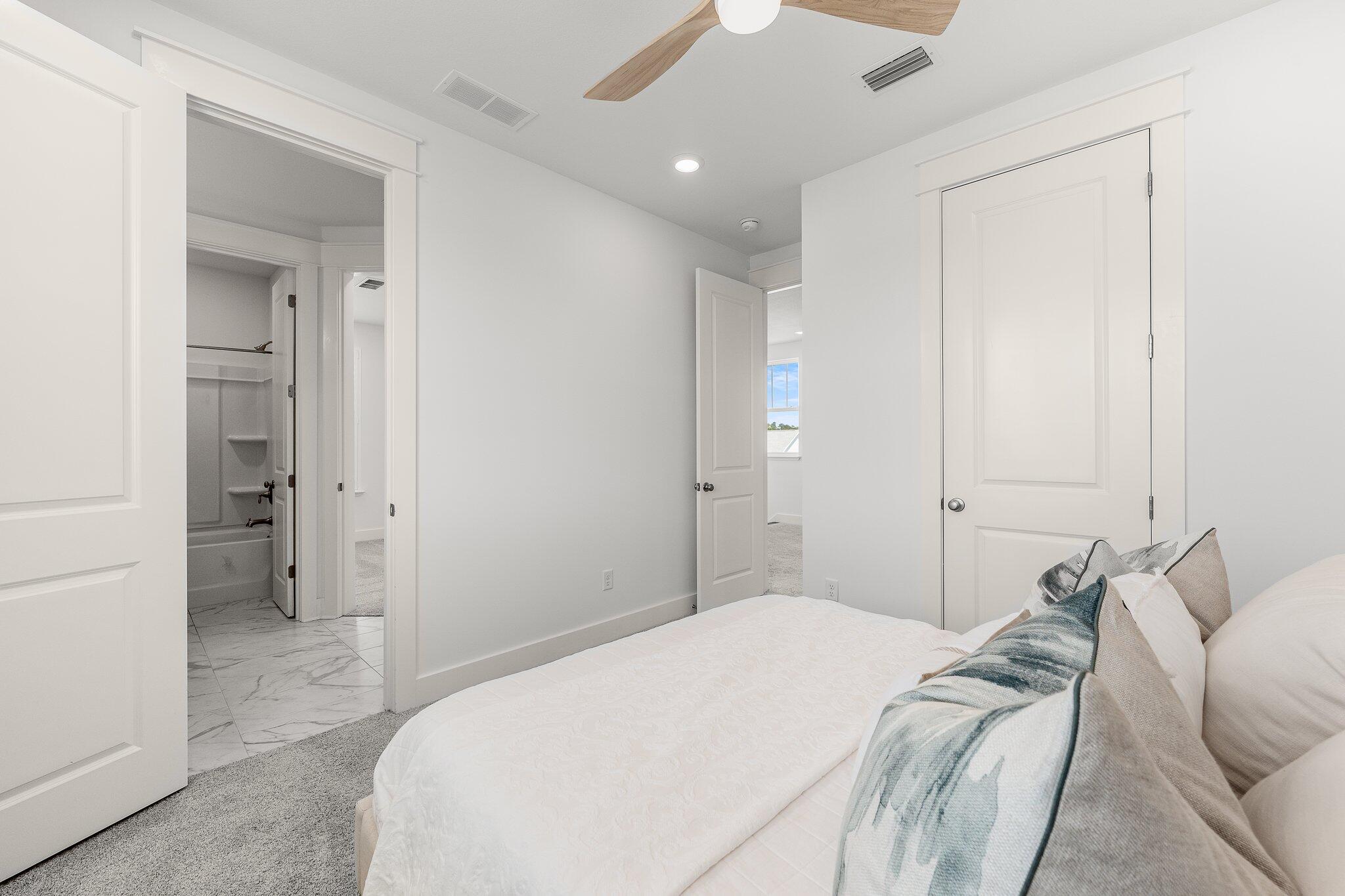 SWEET BAY - Residential