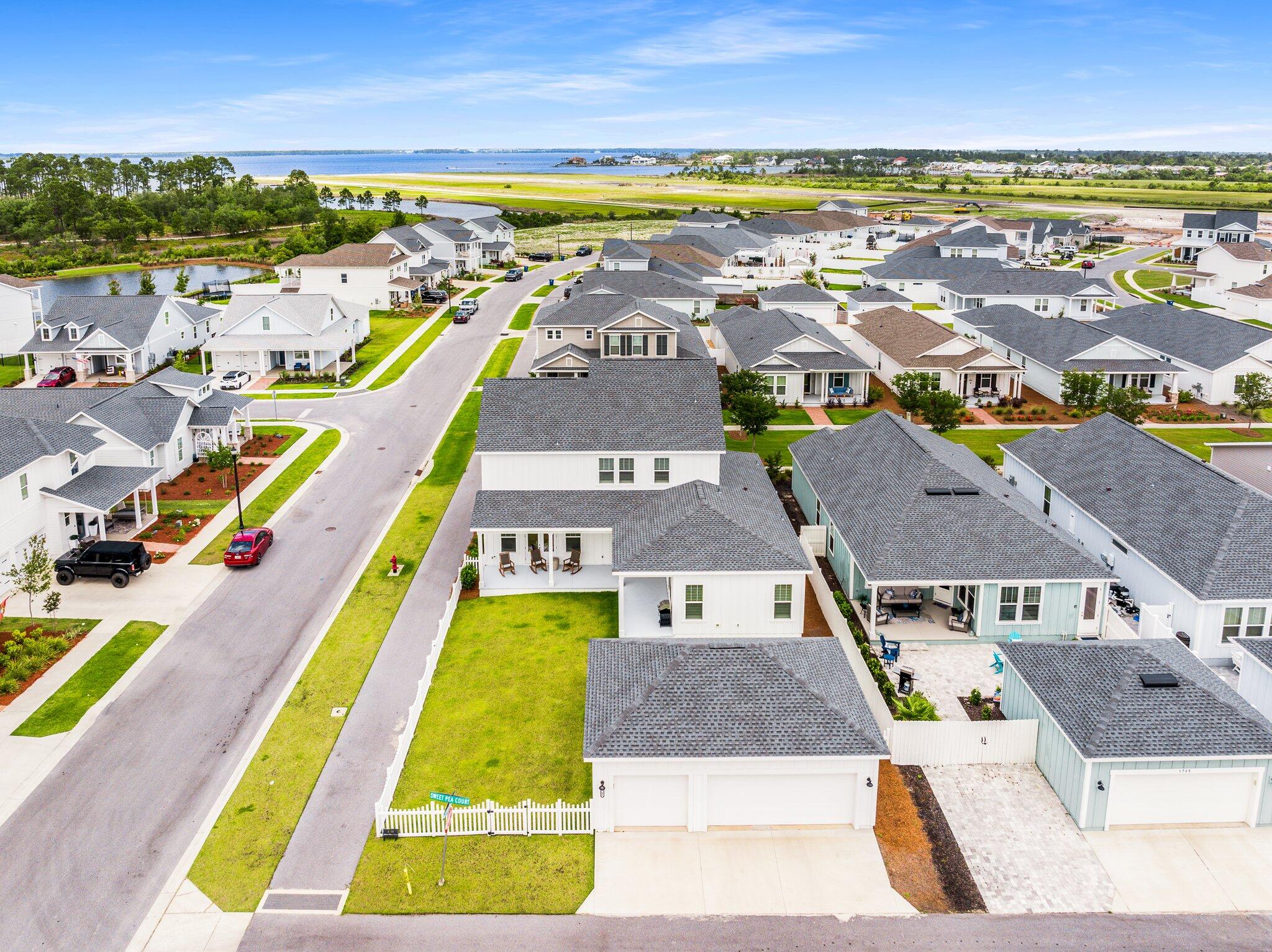SWEET BAY - Residential