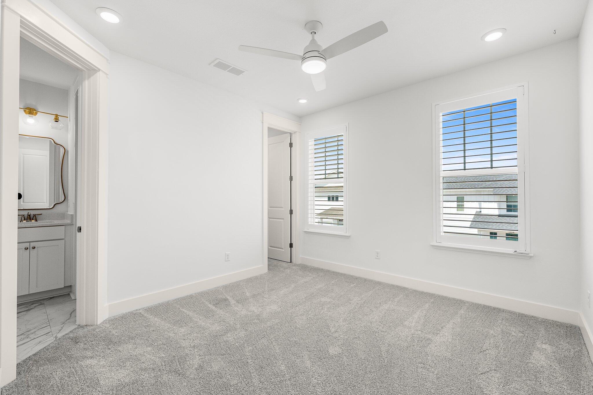 SWEET BAY - Residential