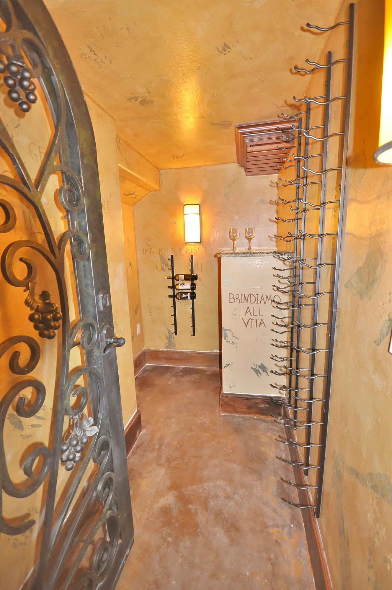 TUSCANA - Residential Lease