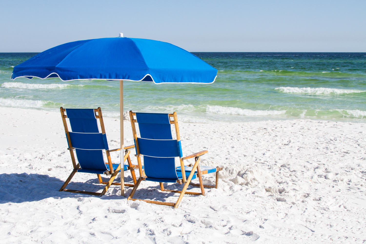 HOLIDAY SURF & RACQUET CLUB - Residential