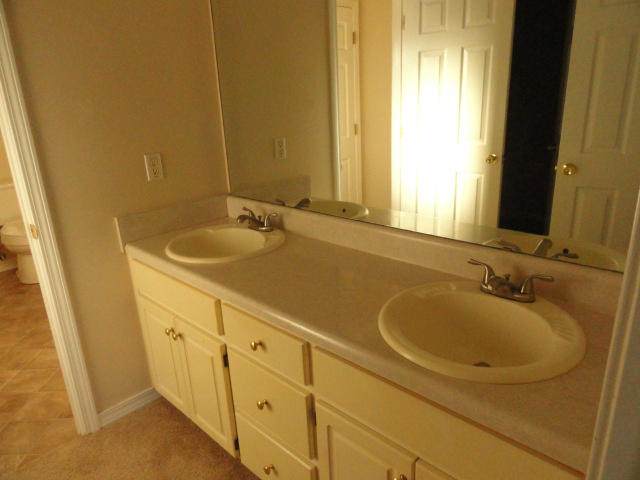 CHEROKEE BEND S/D PH 2 - Residential