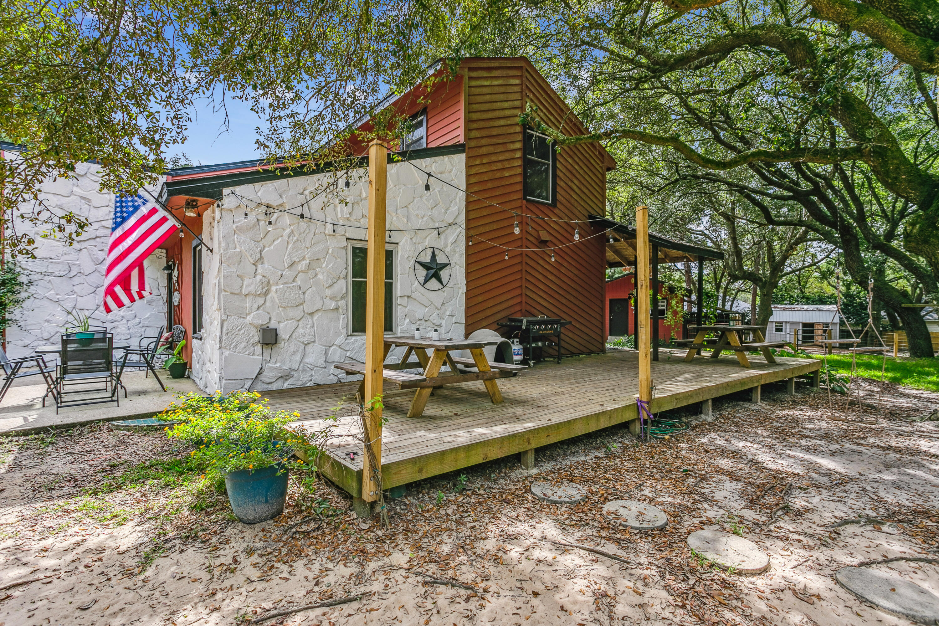 NONESUCH WAY - Residential