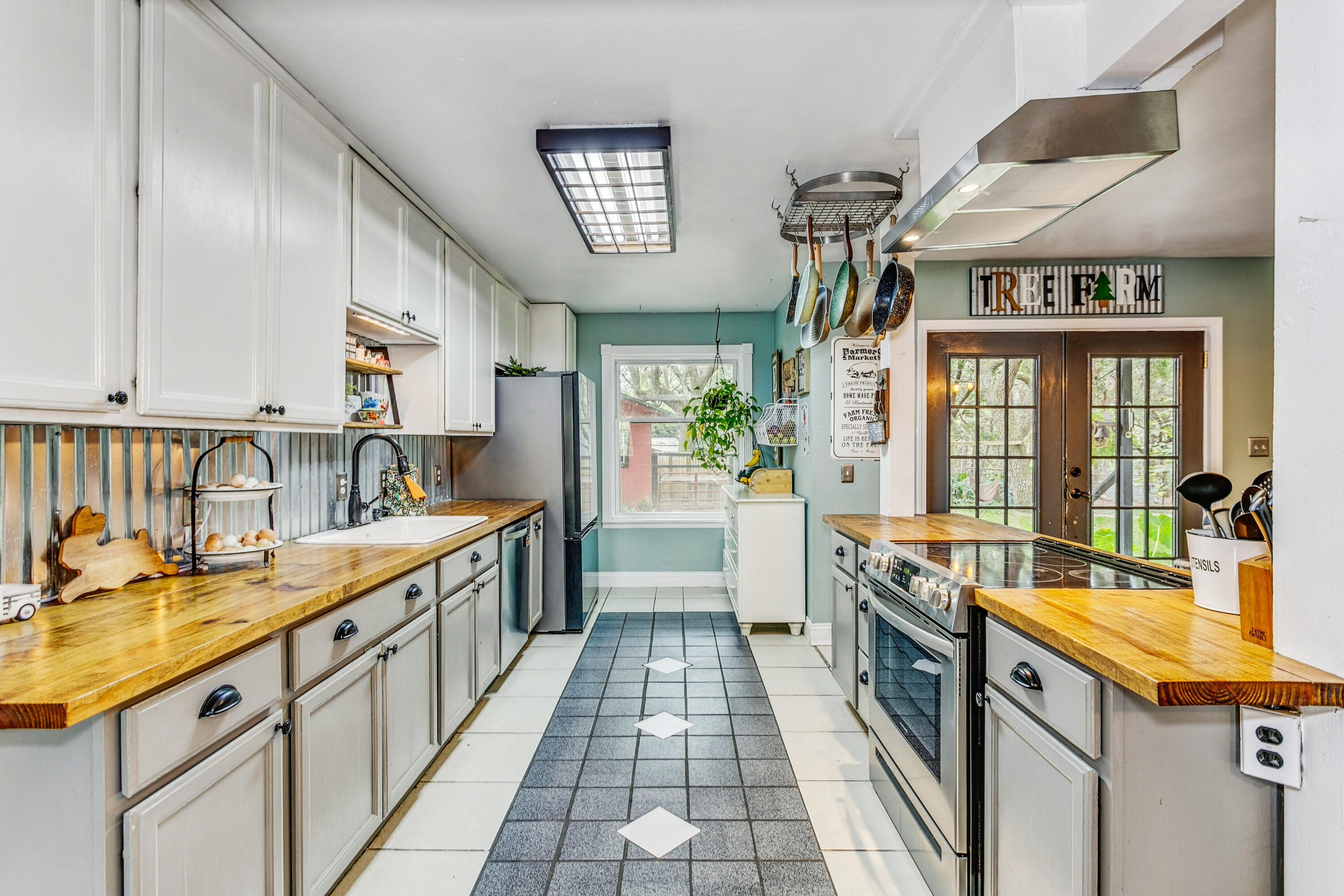 NONESUCH WAY - Residential