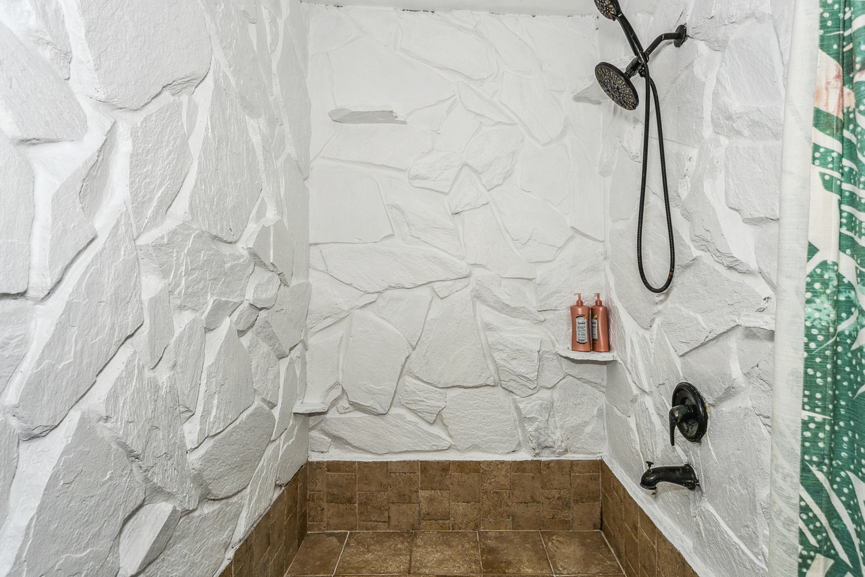 NONESUCH WAY - Residential