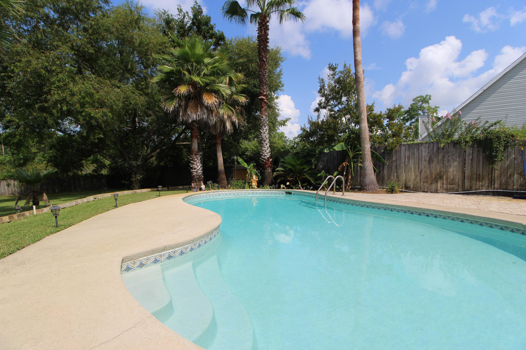 PARISH PINES - Residential