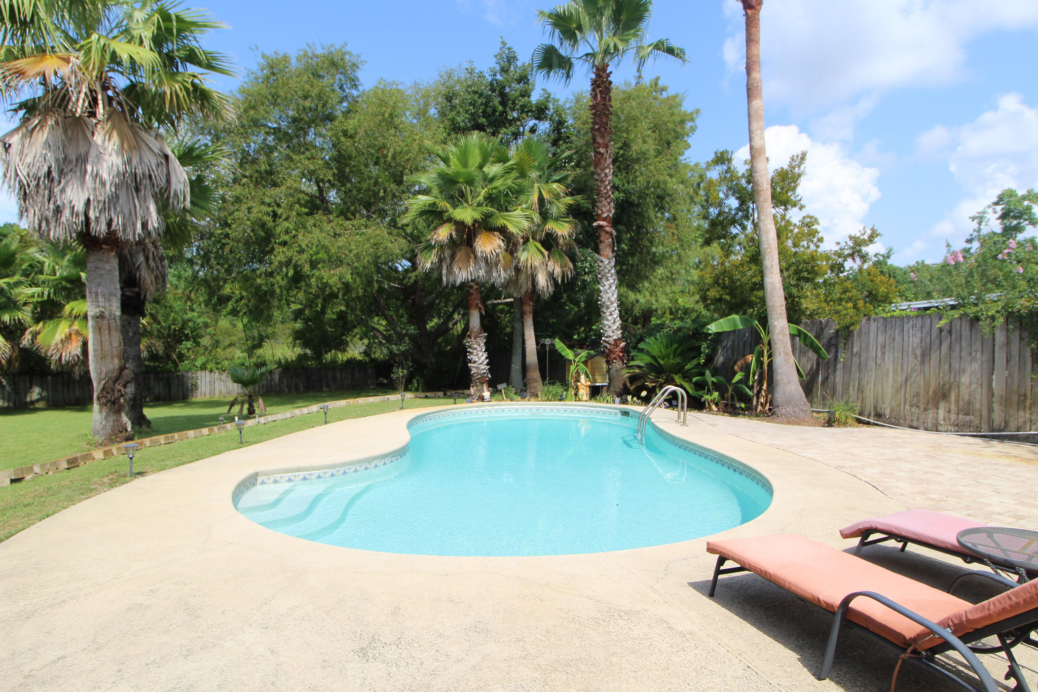 PARISH PINES - Residential