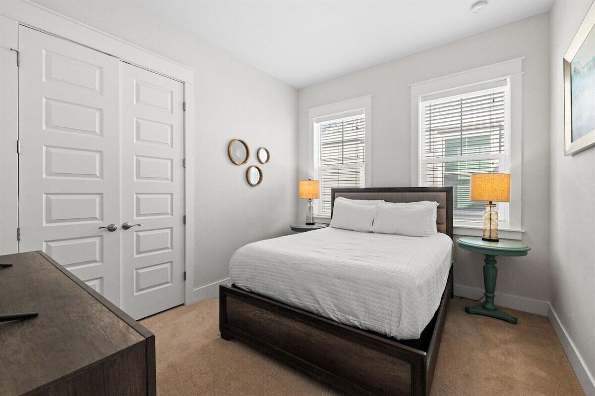 PROMINENCE/TRIPLEXES - Residential