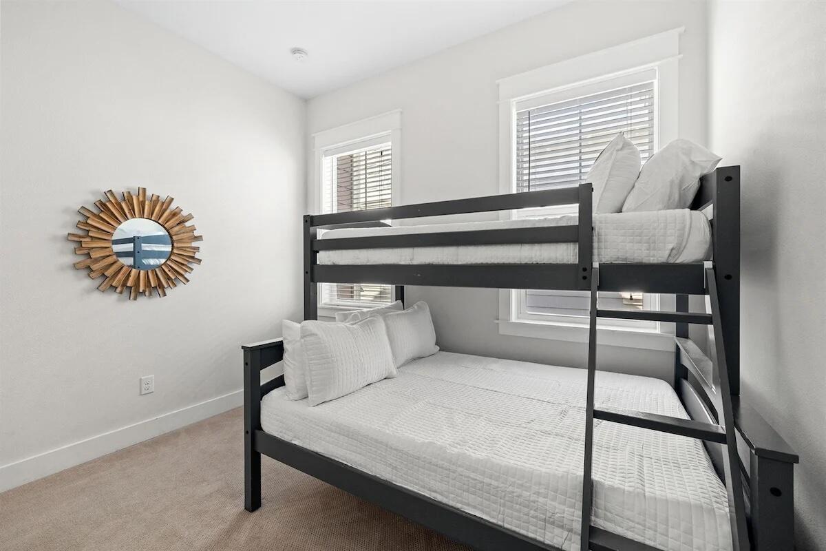 PROMINENCE/TRIPLEXES - Residential