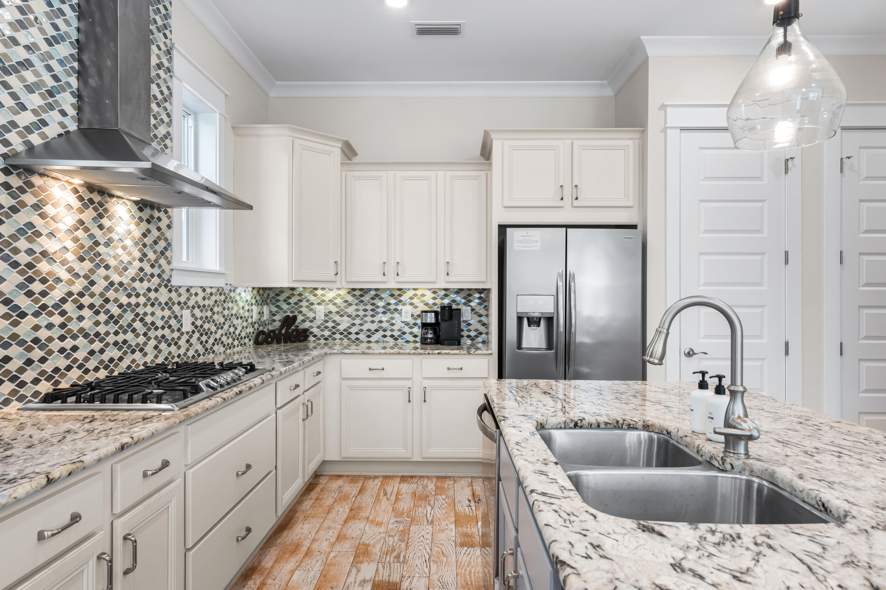 PROMINENCE - Residential