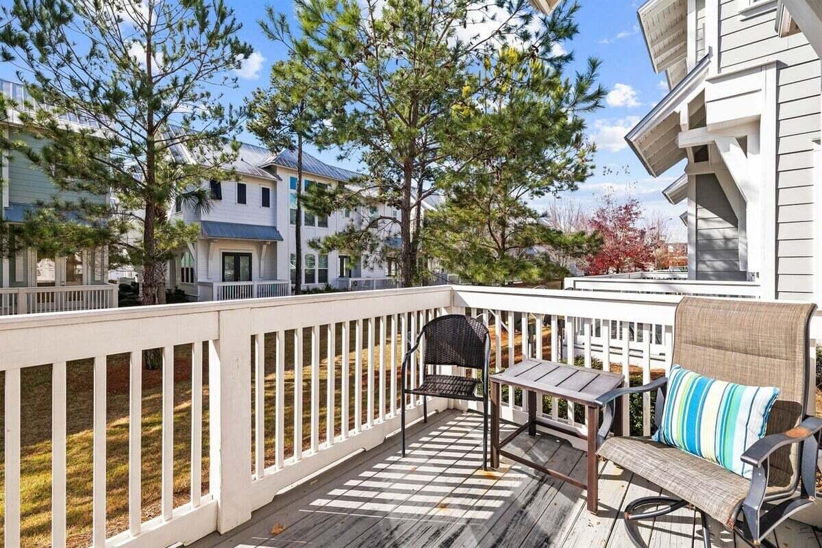 PROMINENCE/TRIPLEXES - Residential