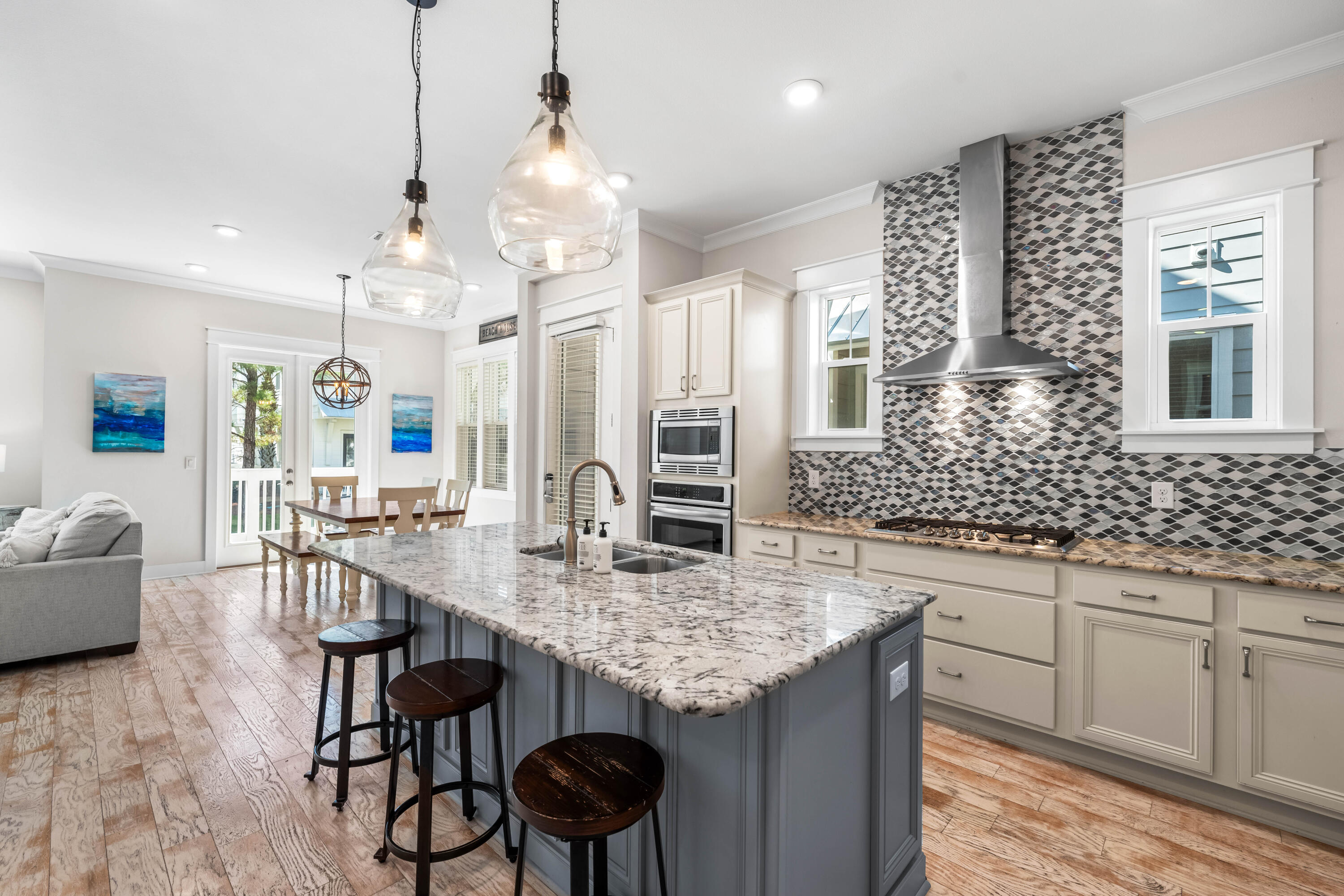 PROMINENCE - Residential