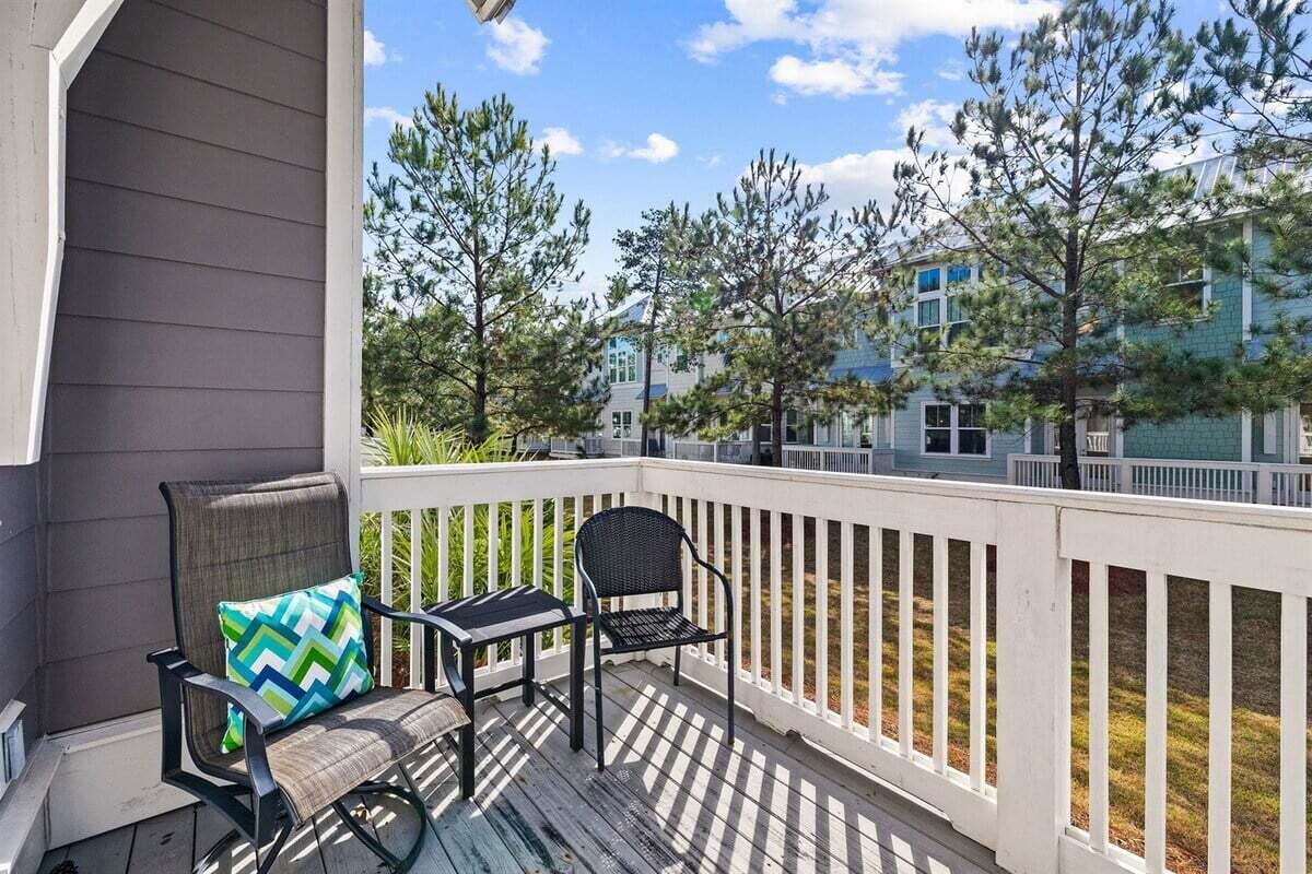 PROMINENCE/TRIPLEXES - Residential