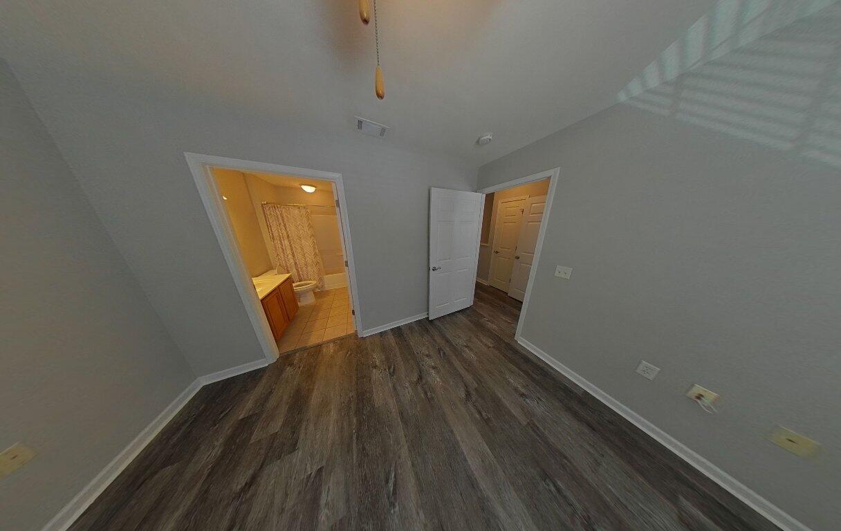 QUAIL HOLLOW - Residential