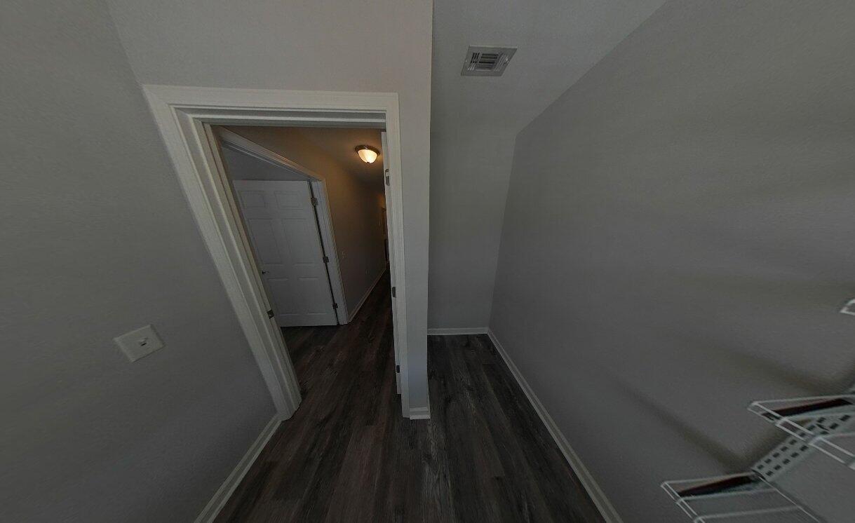 QUAIL HOLLOW - Residential