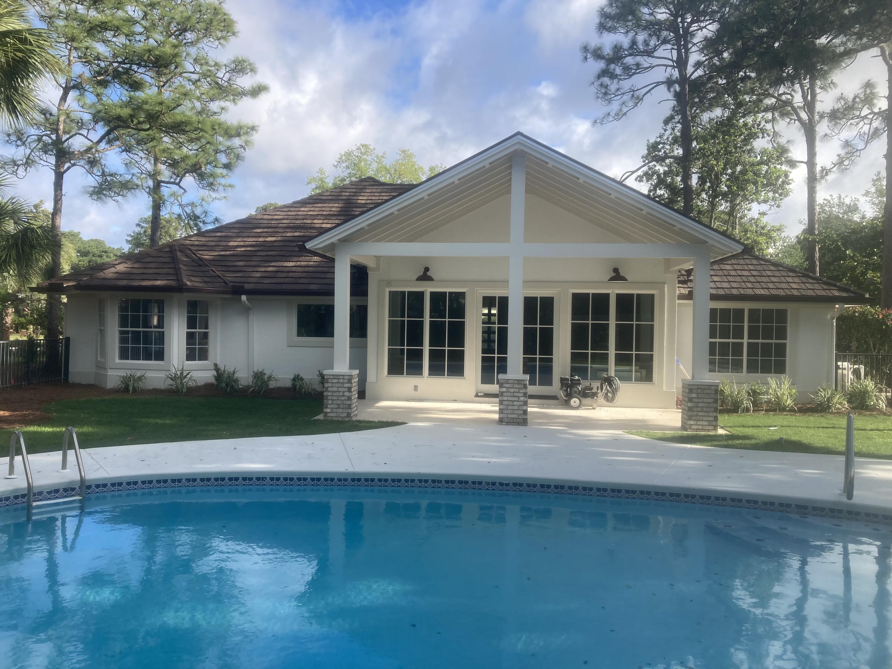 TROON DRIVE - Residential